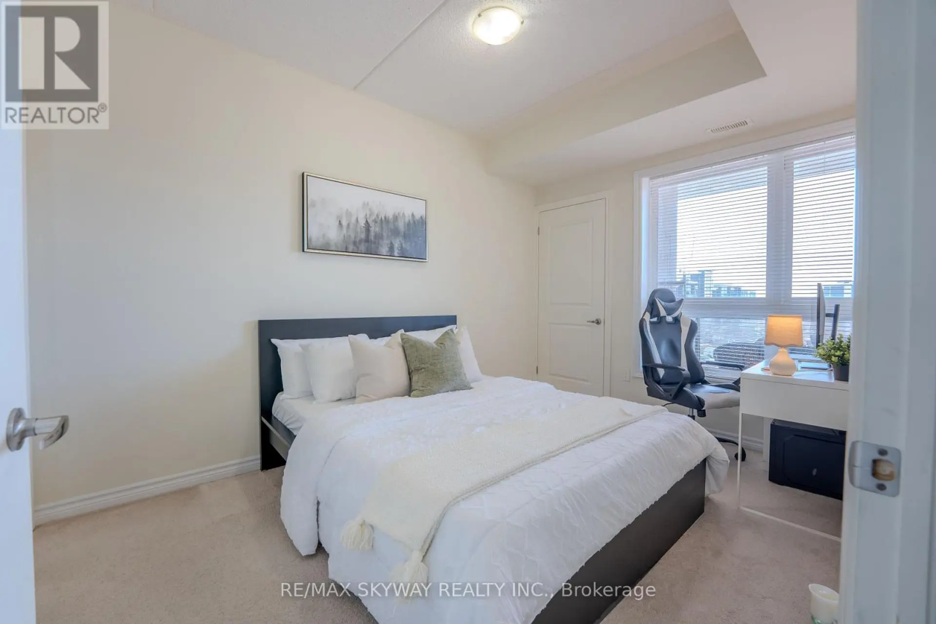 #420 640 SAUVE STREET - Image 6