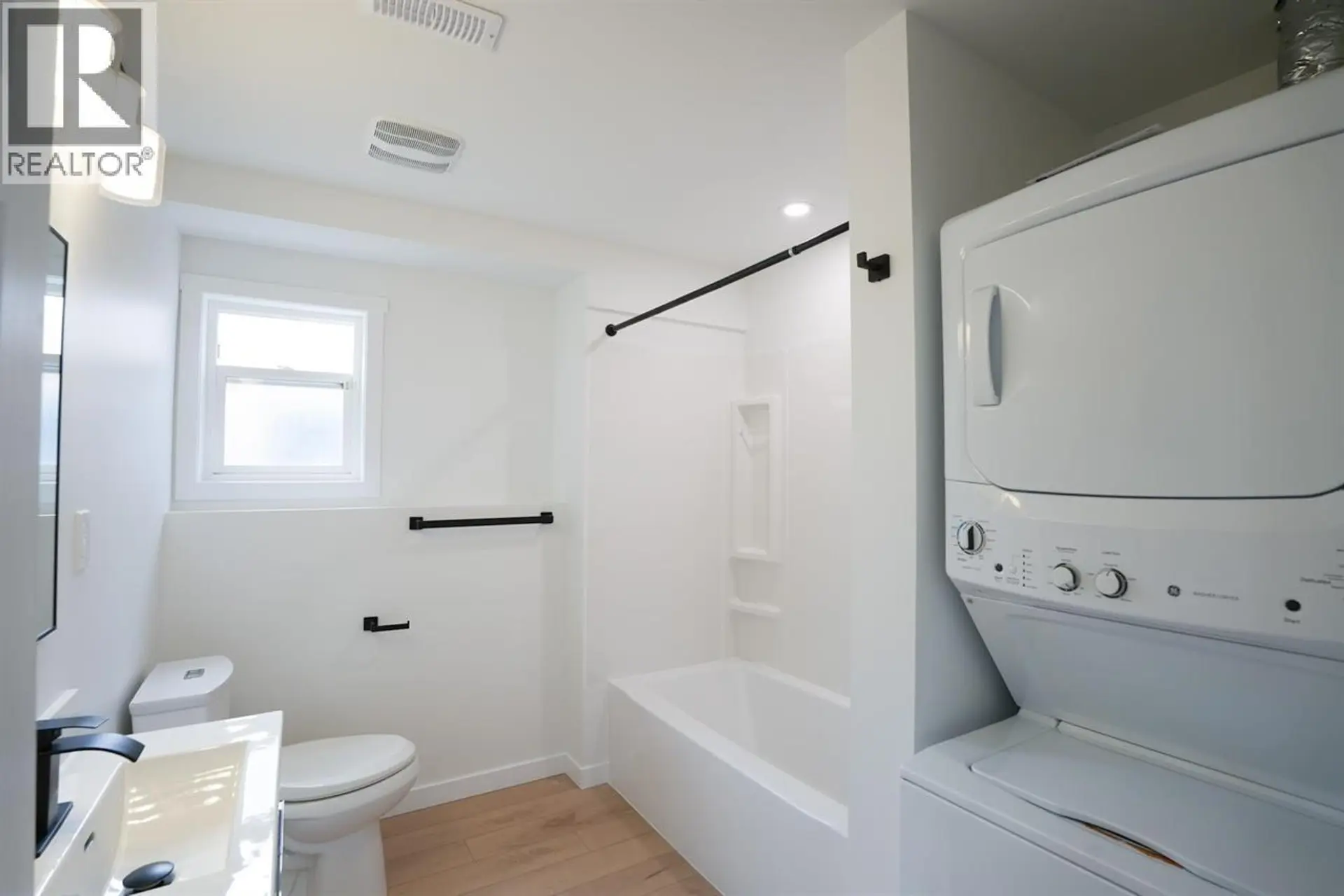 1497 MCCULLAGH AVENUE - Image 15