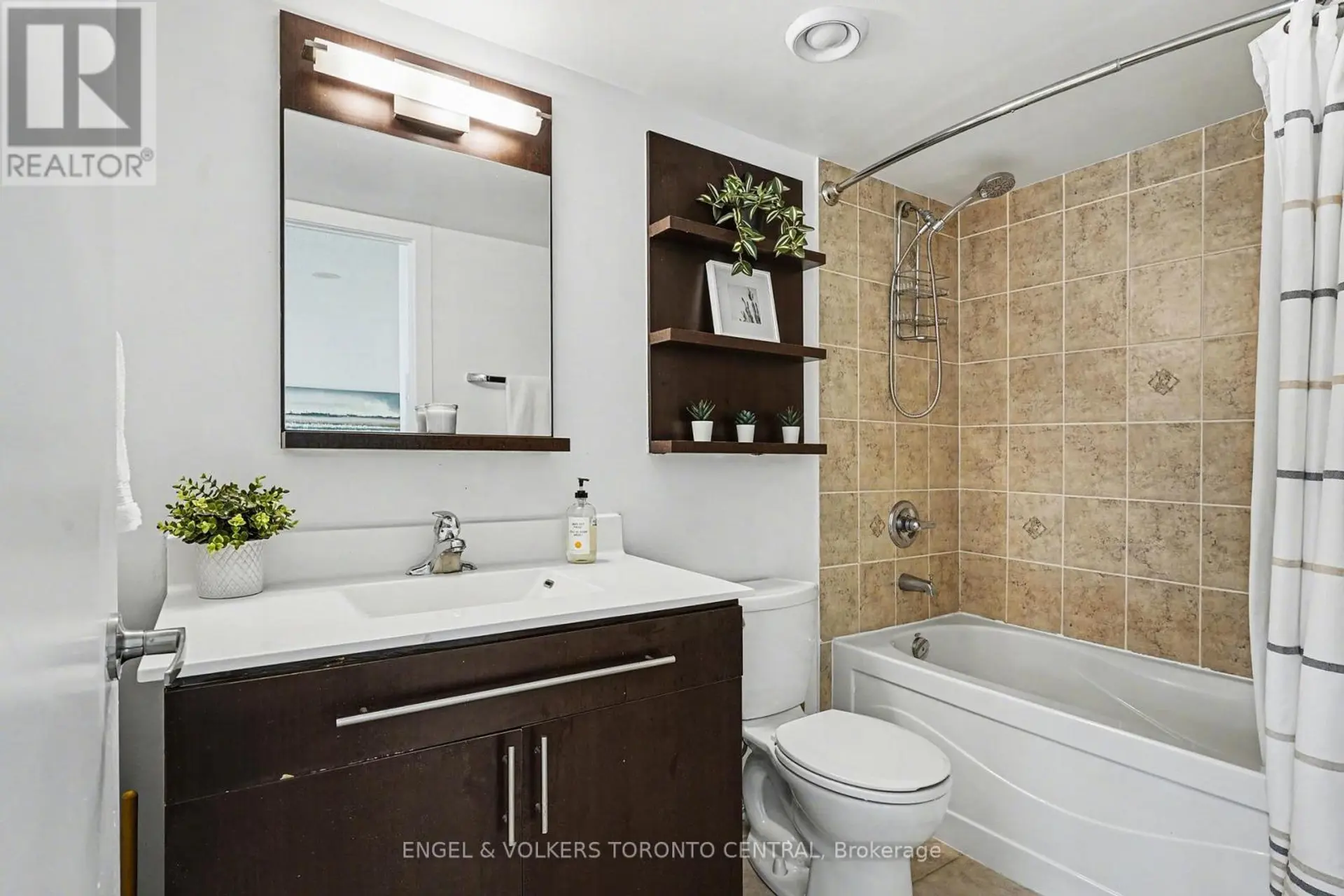 #207 80 WESTERN BATTERY ROAD - Image 10