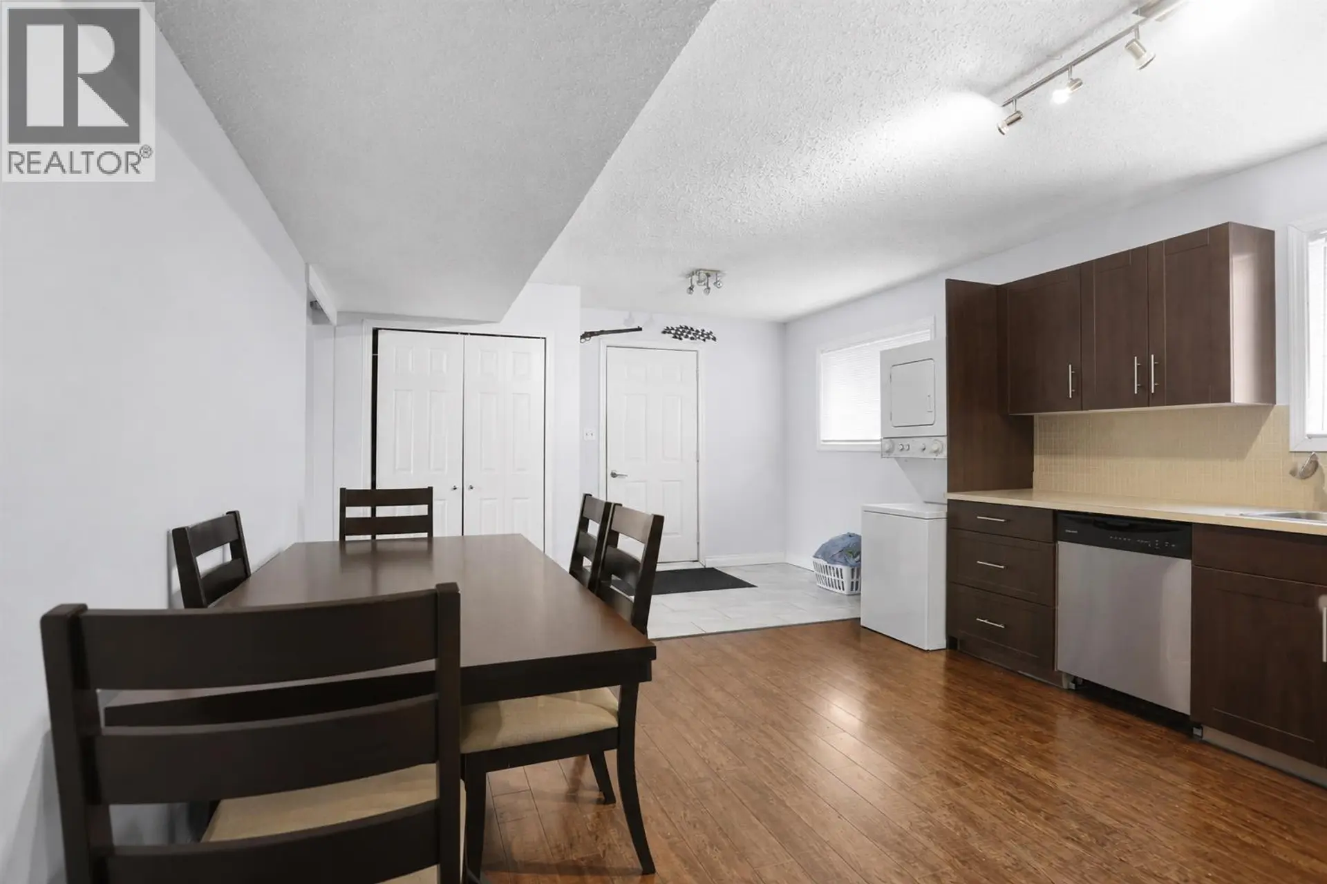 5 DEASE STREET - Image 17