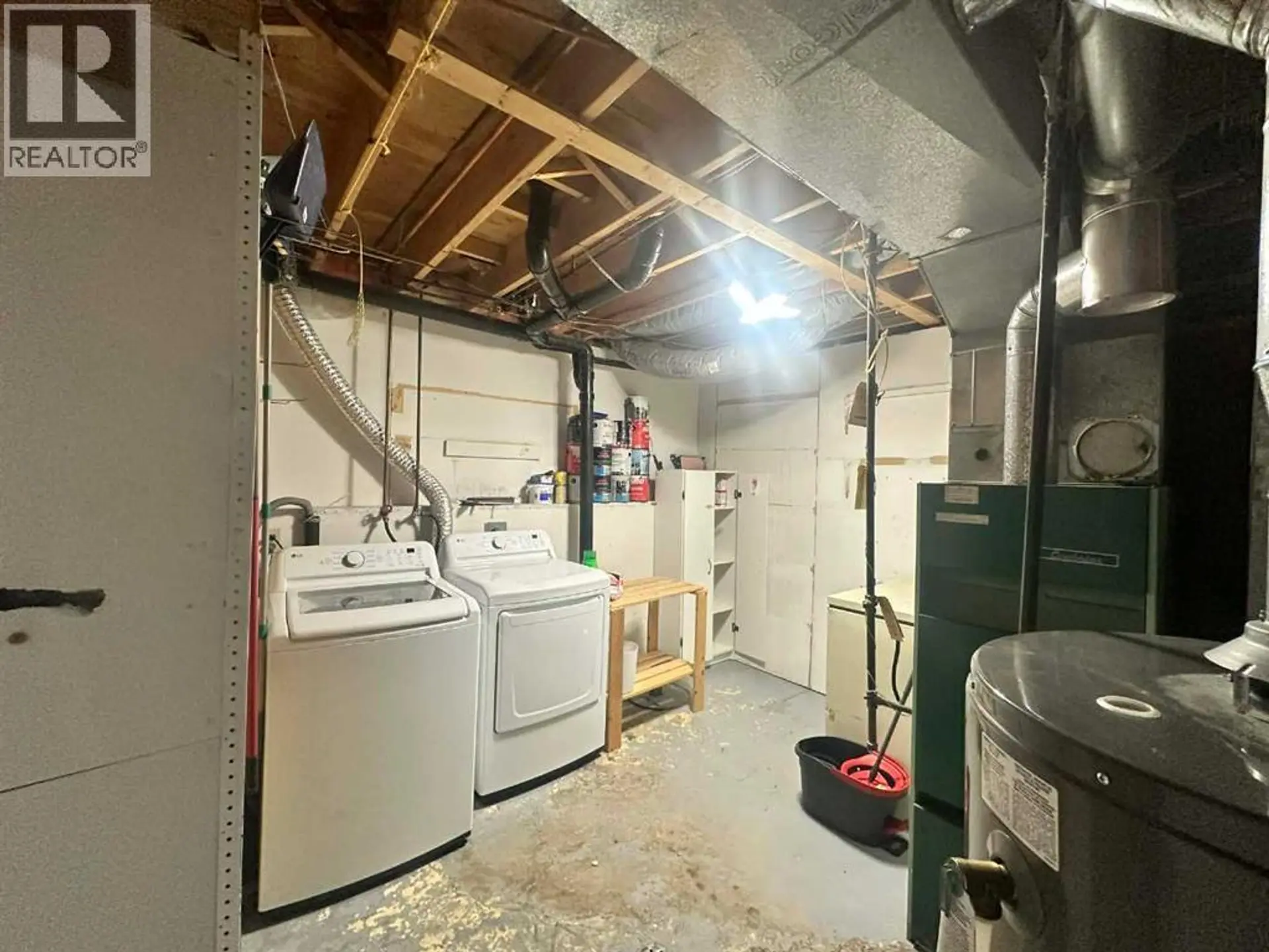 3905 52 Avenue - Image 16