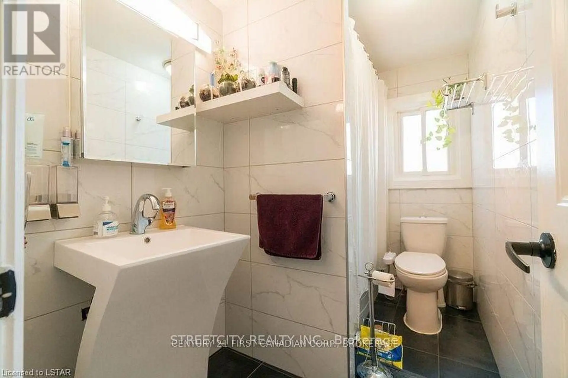 43 RENNY CRESCENT - Image 10