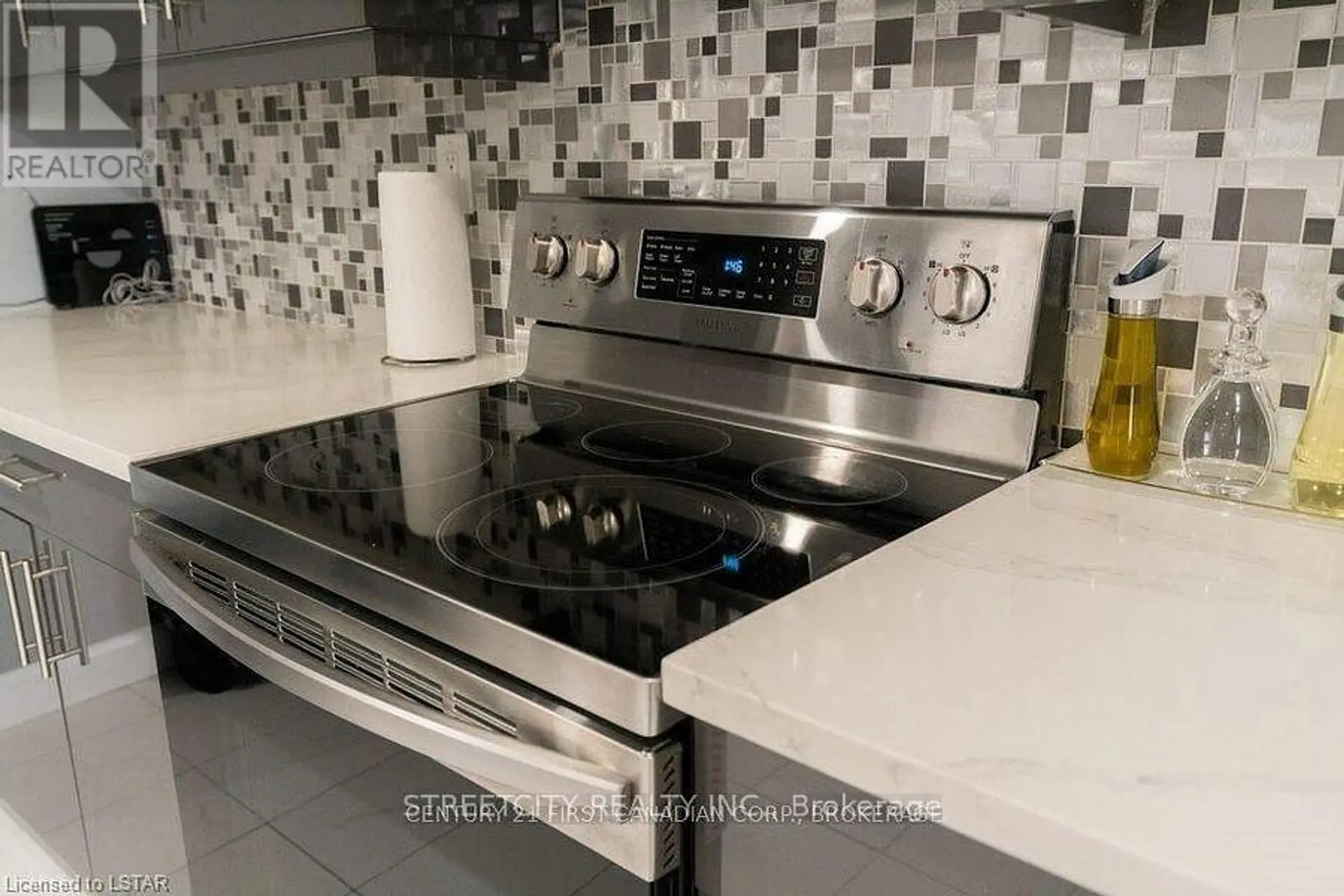 43 RENNY CRESCENT - Image 6