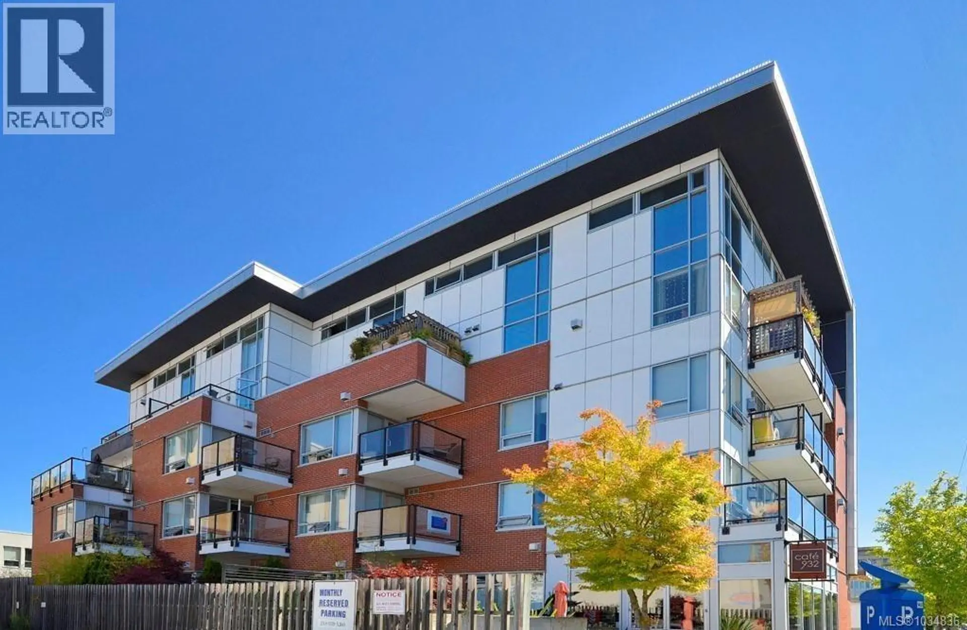 #208 932 Johnson St - Image 17
