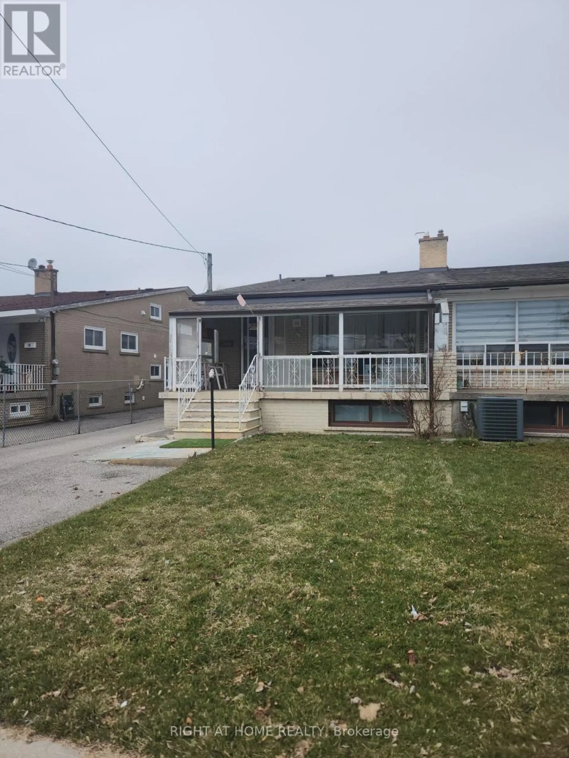 68 LANYARD ROAD - Image 1