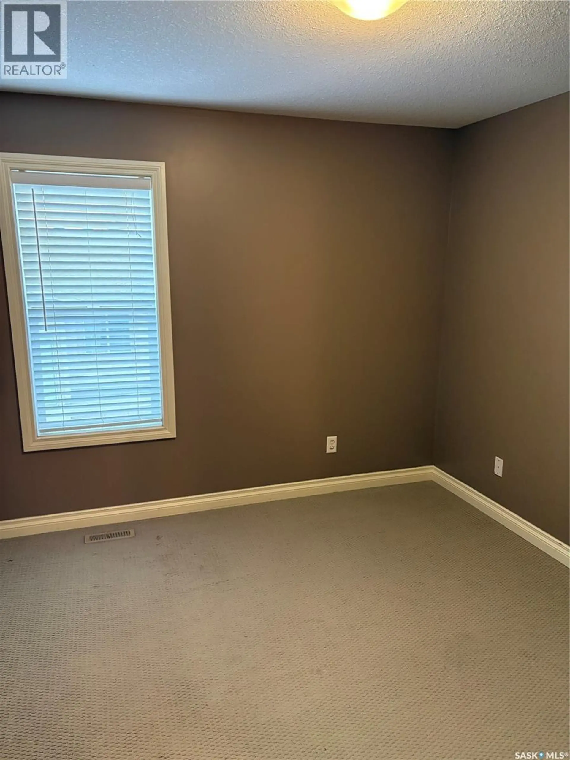 #30 2801 Windsor Park ROAD - Image 6