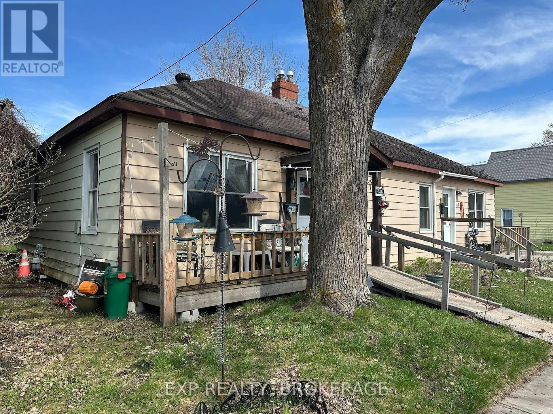 16 LOUIS STREET - Image 1