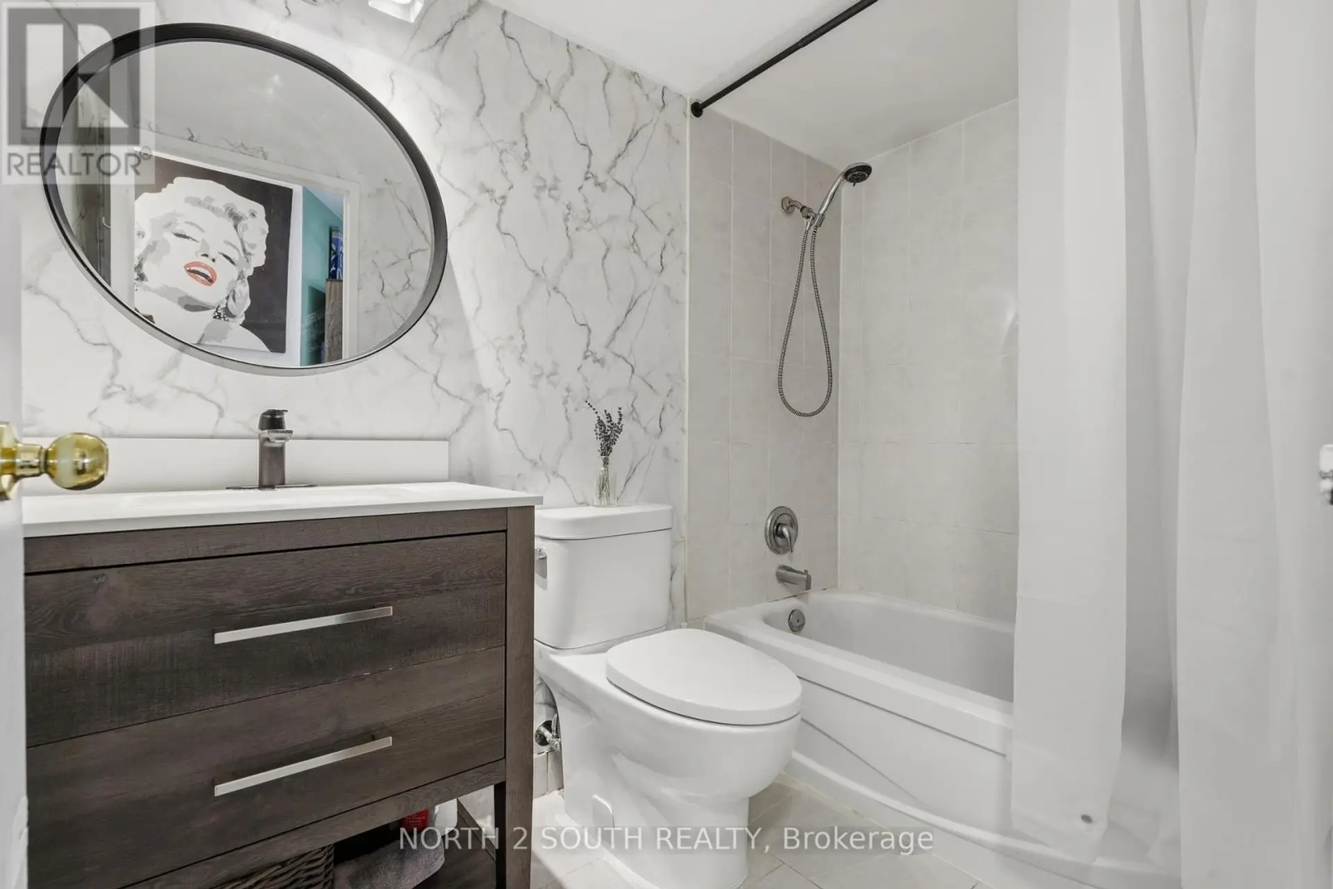 #505 270 QUEENS QUAY W - Image 12