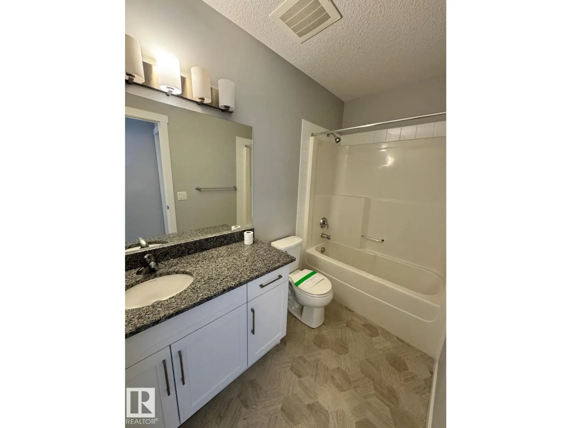 #405 3670 139 AV NW - Image 12