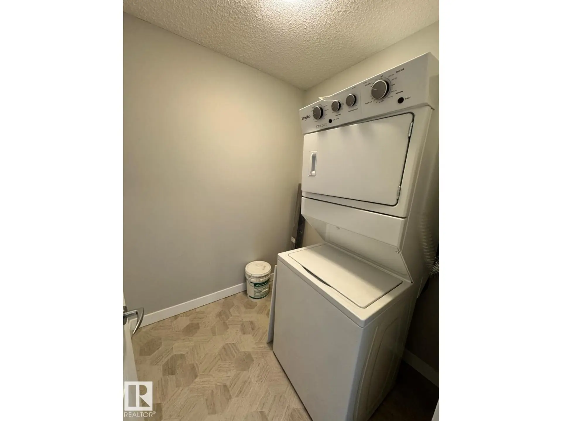 #405 3670 139 AV NW - Image 13