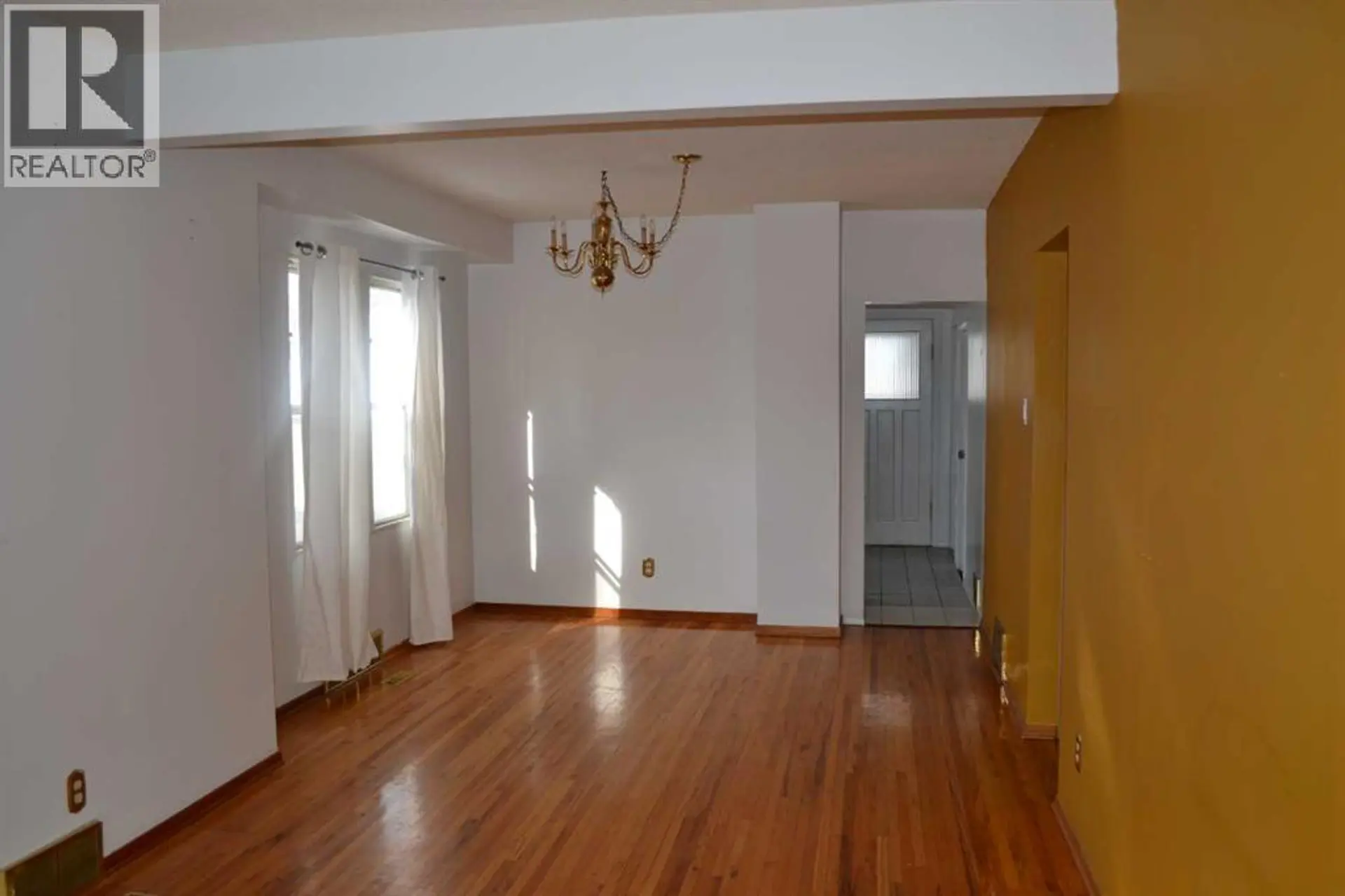 915 1 Street NW - Image 3