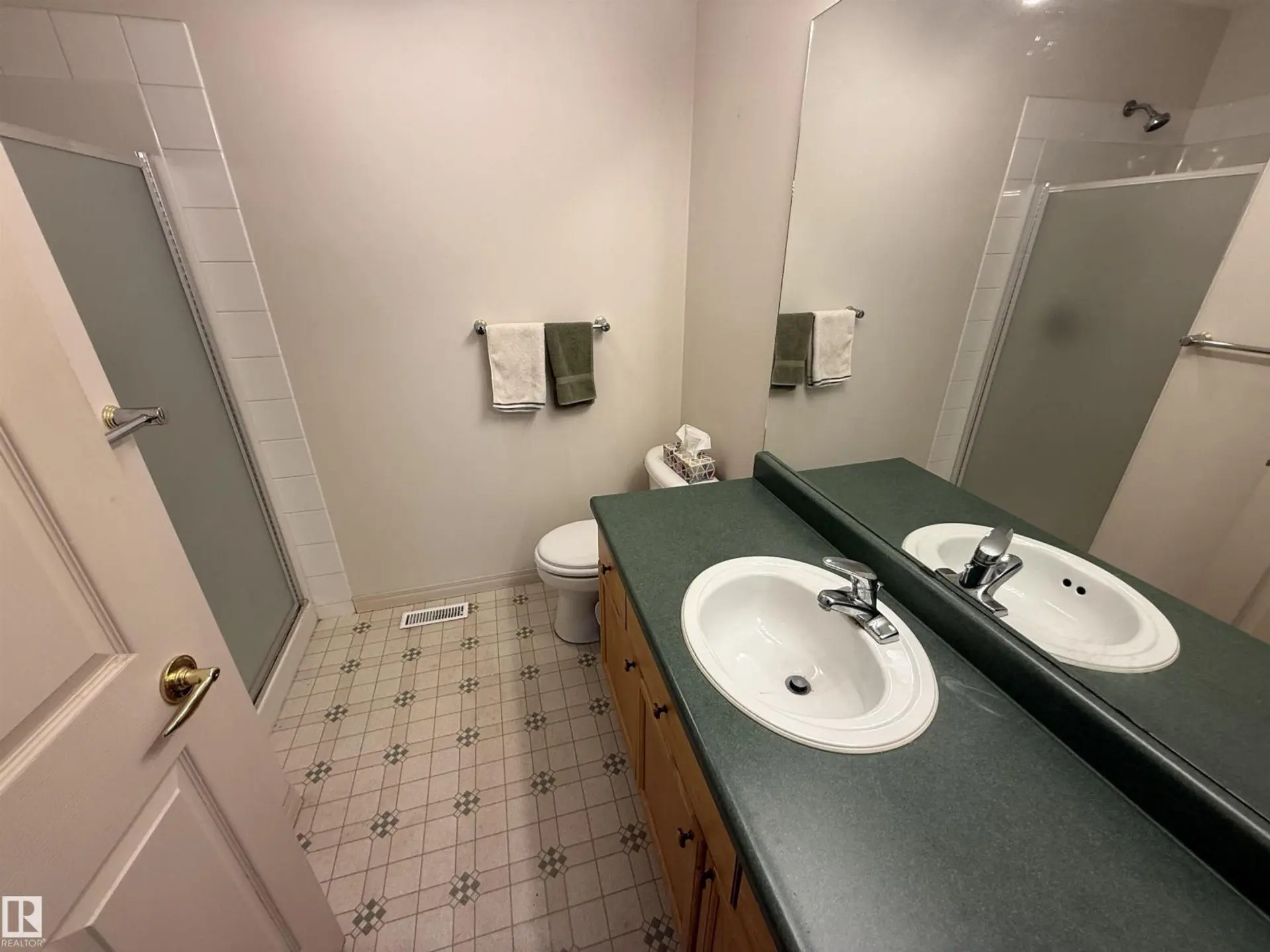 #14 330 GALBRAITH CL NW - Image 13
