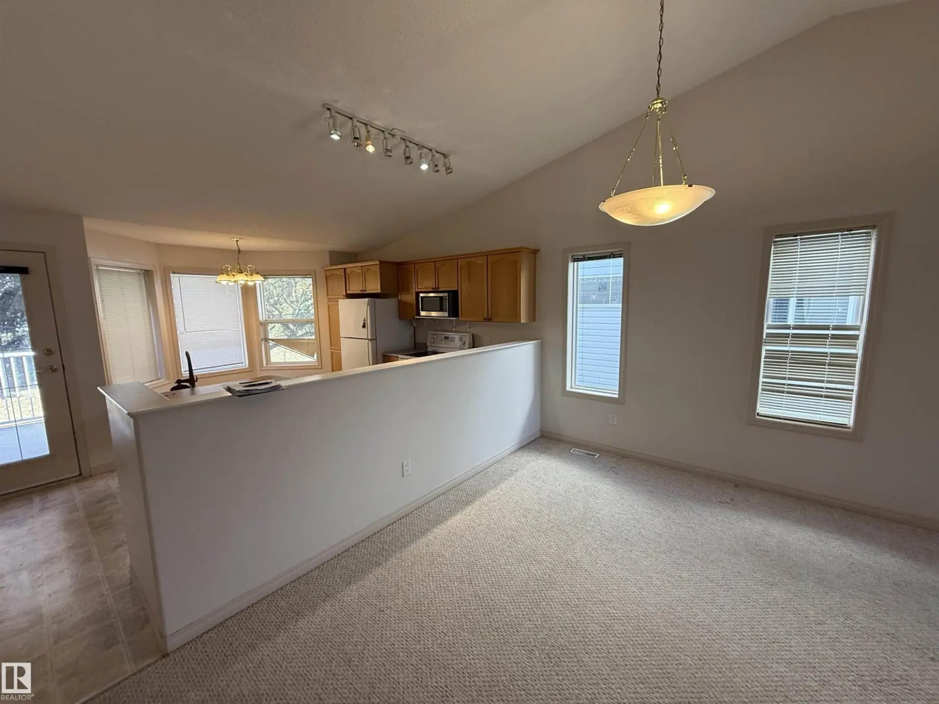#14 330 GALBRAITH CL NW - Image 7