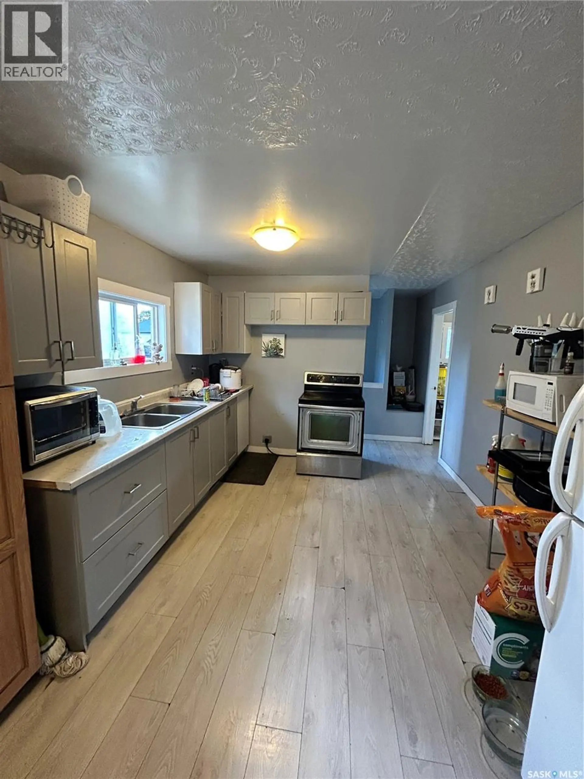 922 Garnet STREET - Image 11