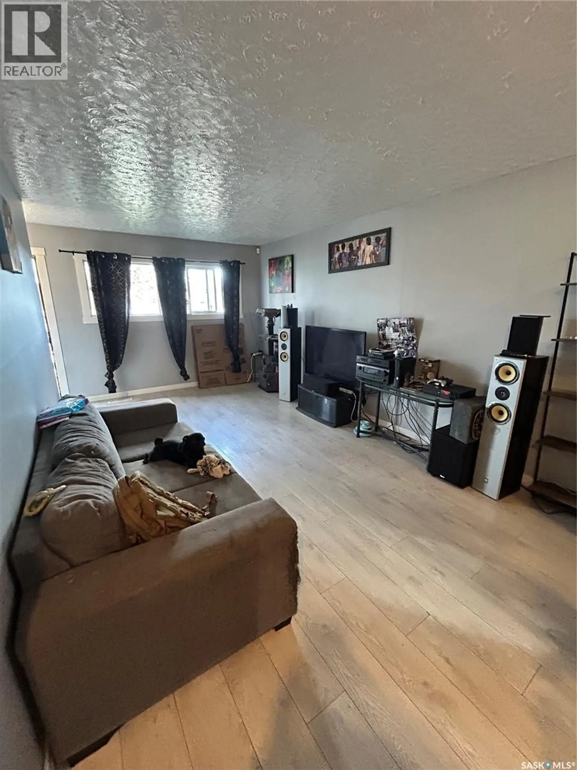 922 Garnet STREET - Image 7