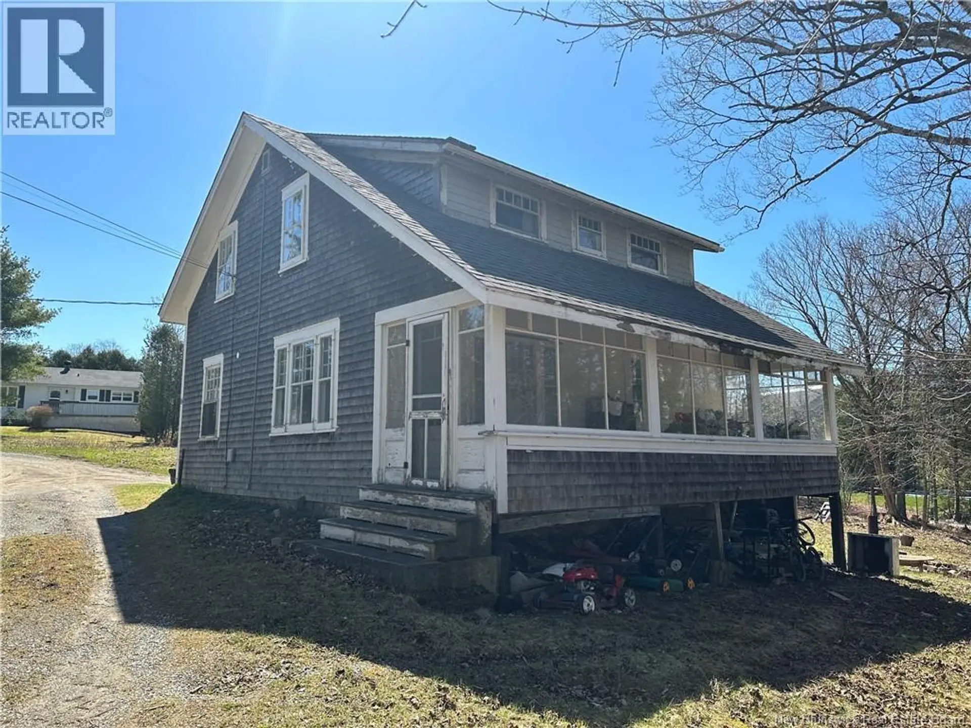 16 Clark Road - Image 1