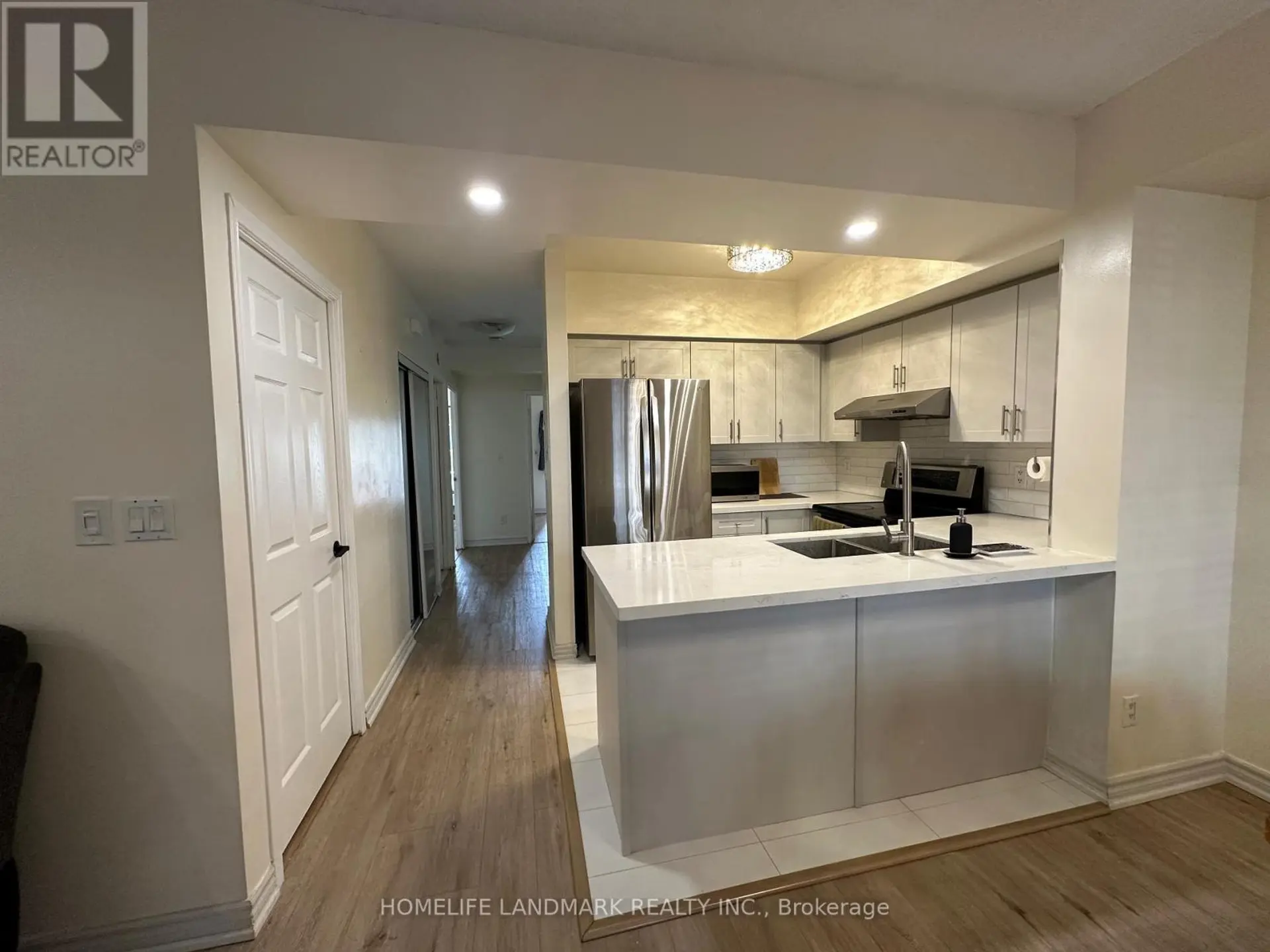 #1014 3043 FINCH AVENUE W - Image 2