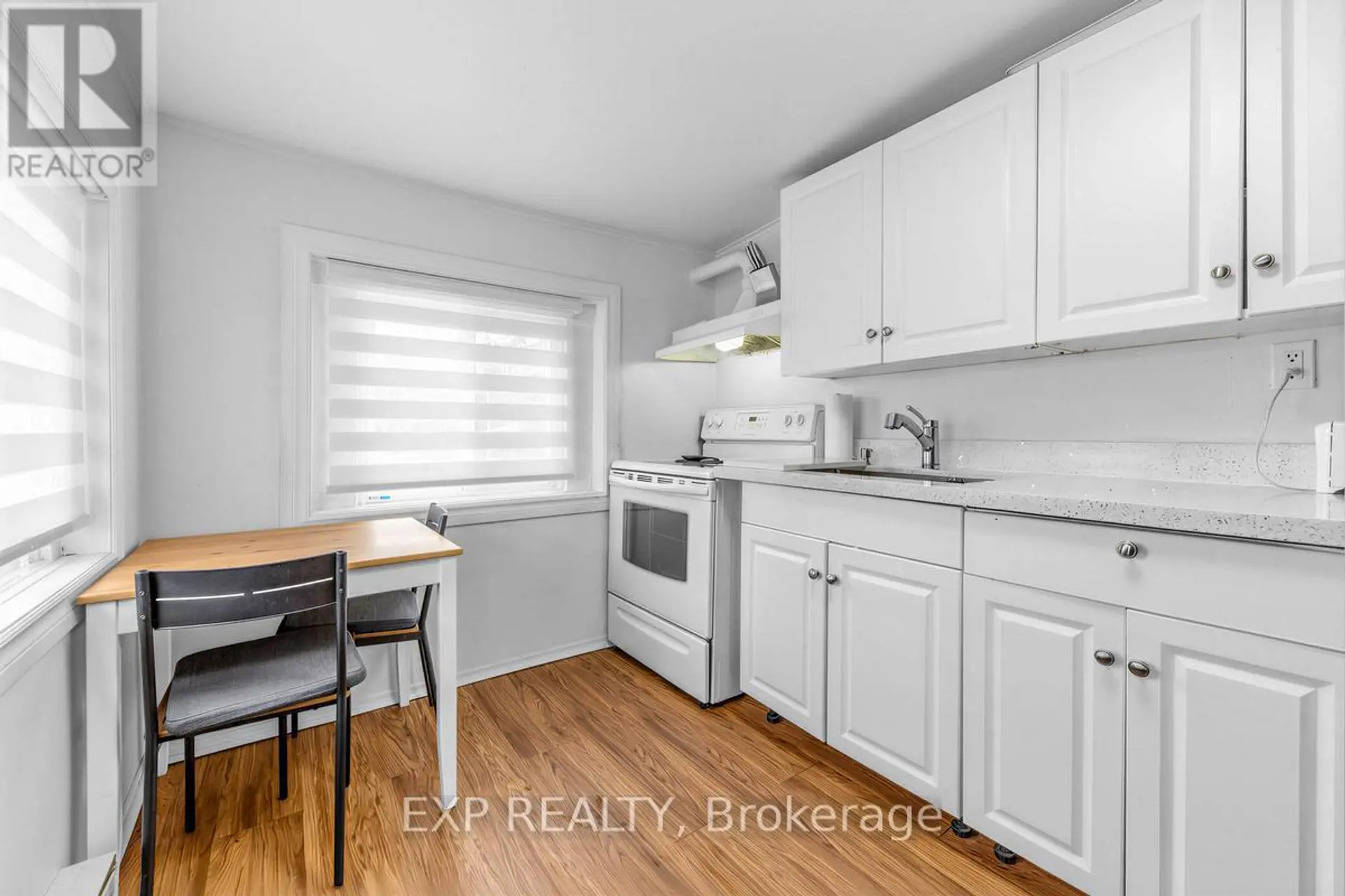 79 BARRIE STREET E - Image 5