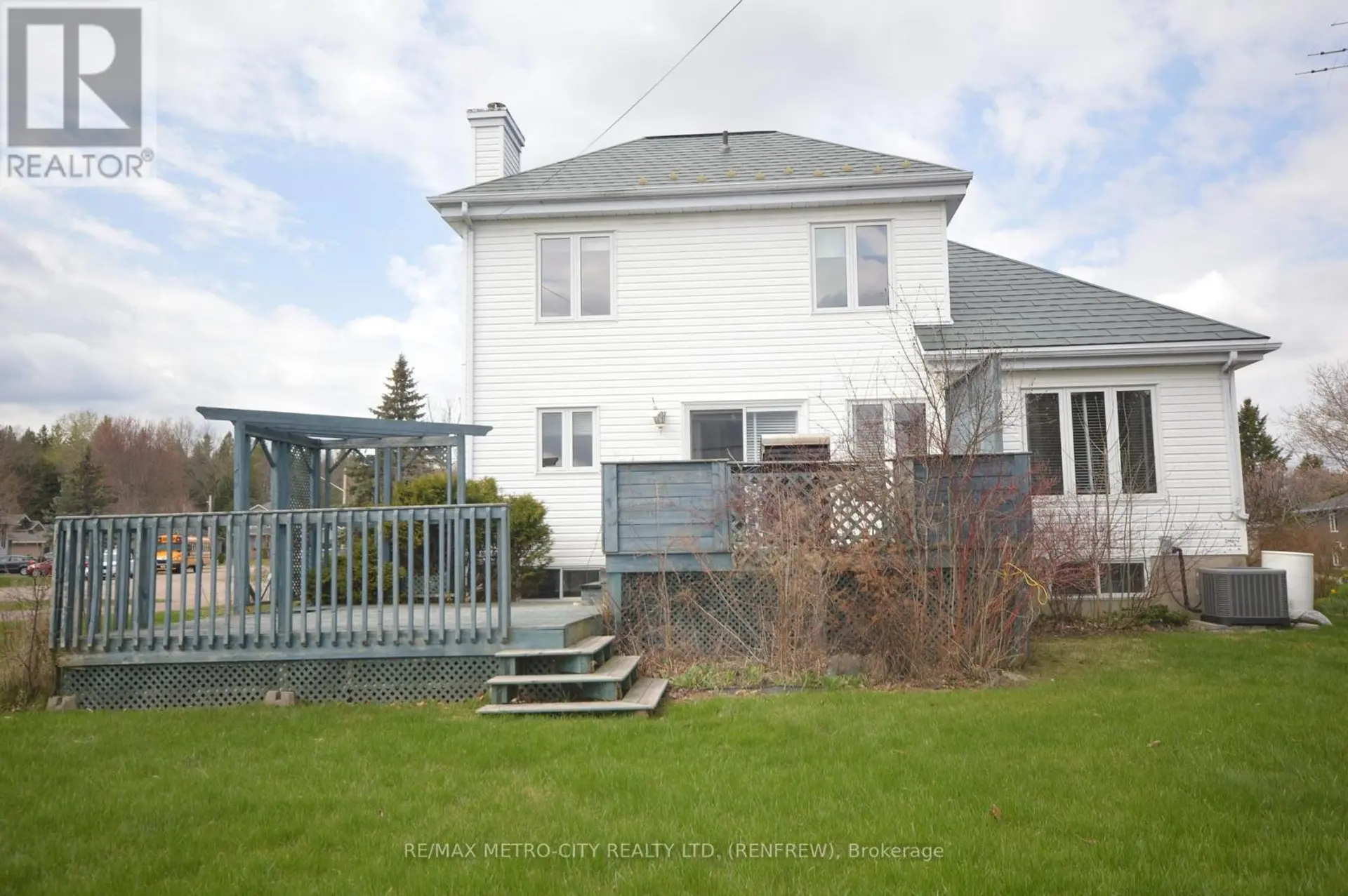 225 VANIER CRESCENT - Image 20