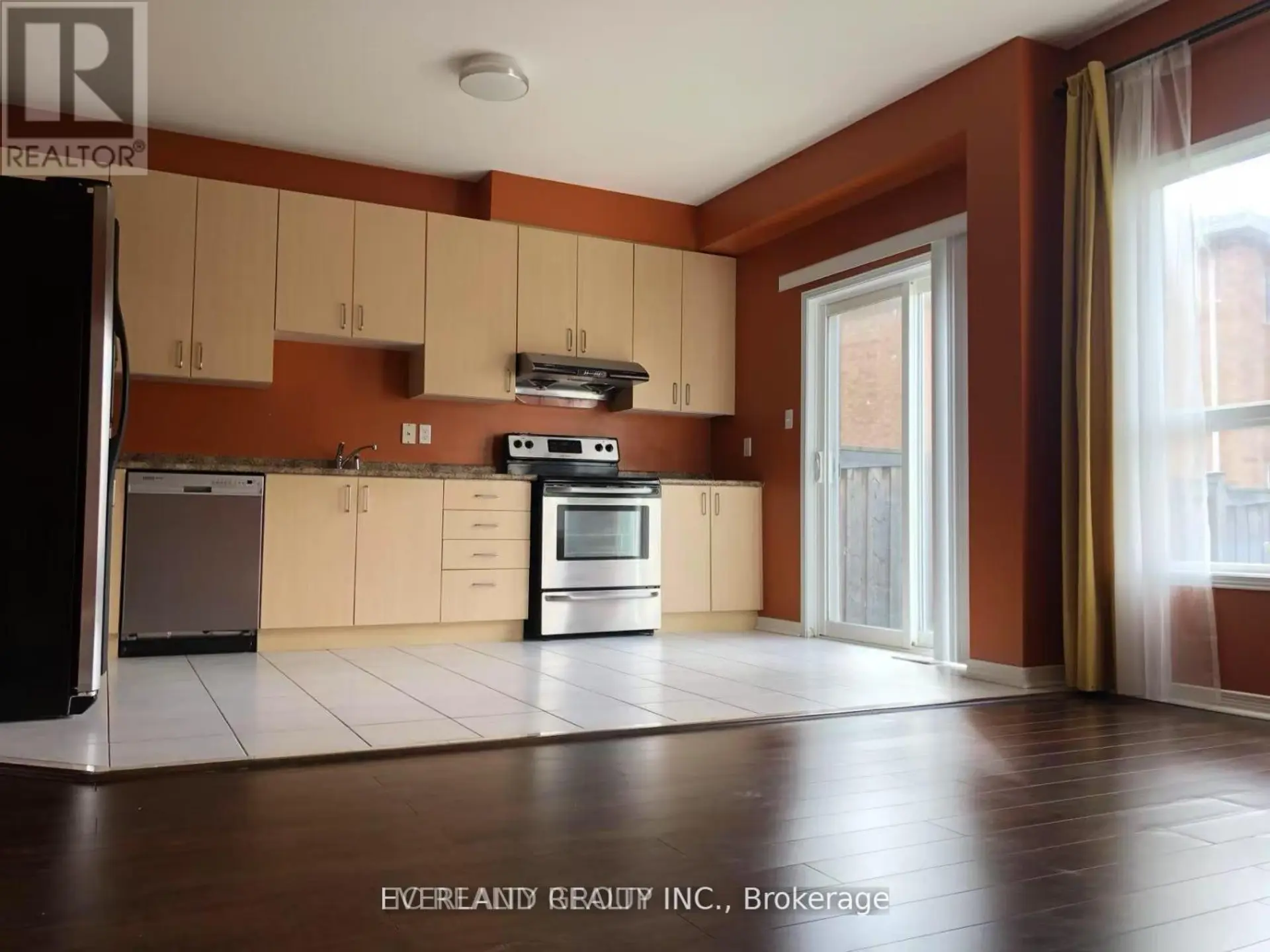 32 WHEELWRIGHT DRIVE - Image 3