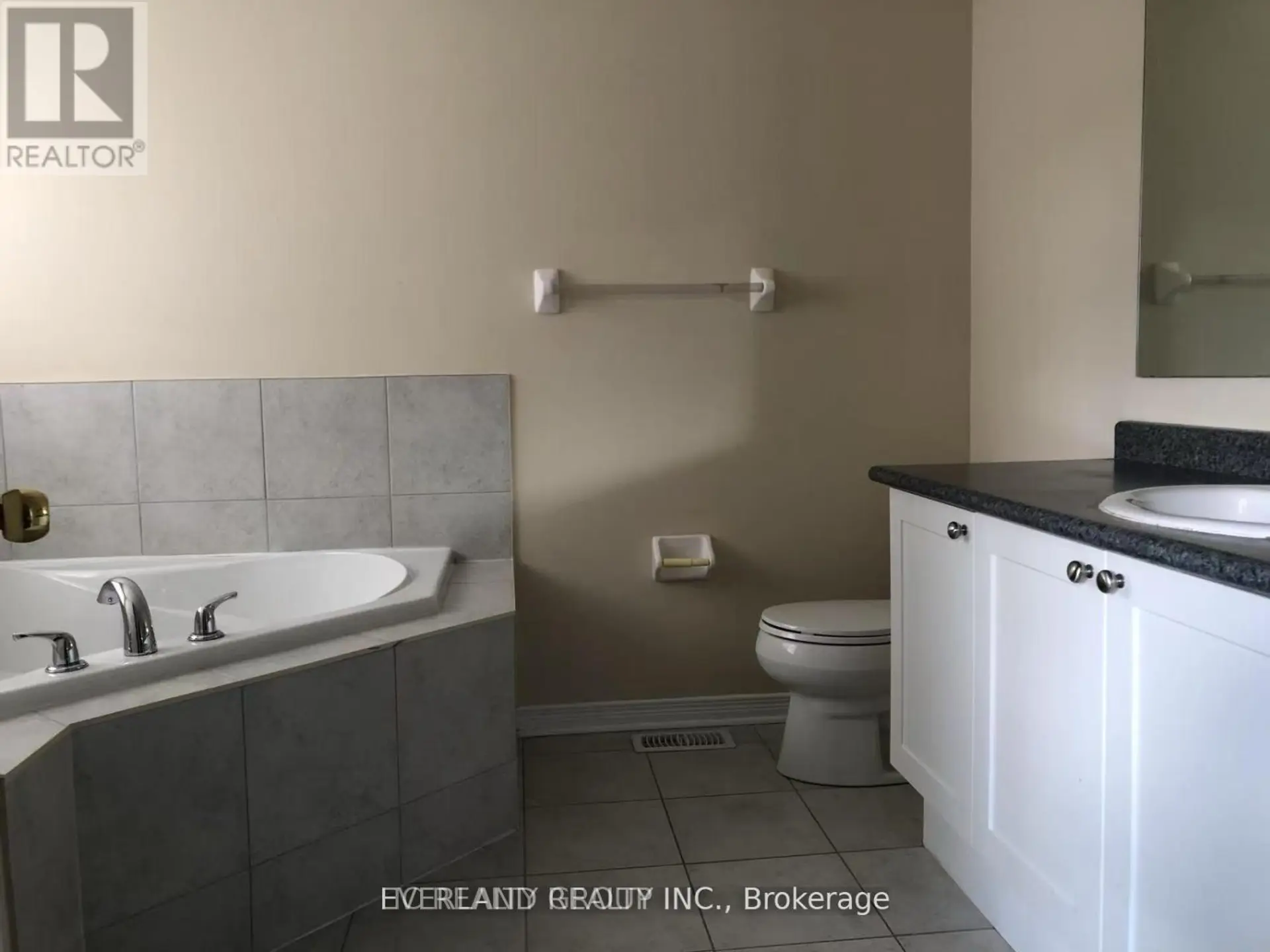 32 WHEELWRIGHT DRIVE - Image 6