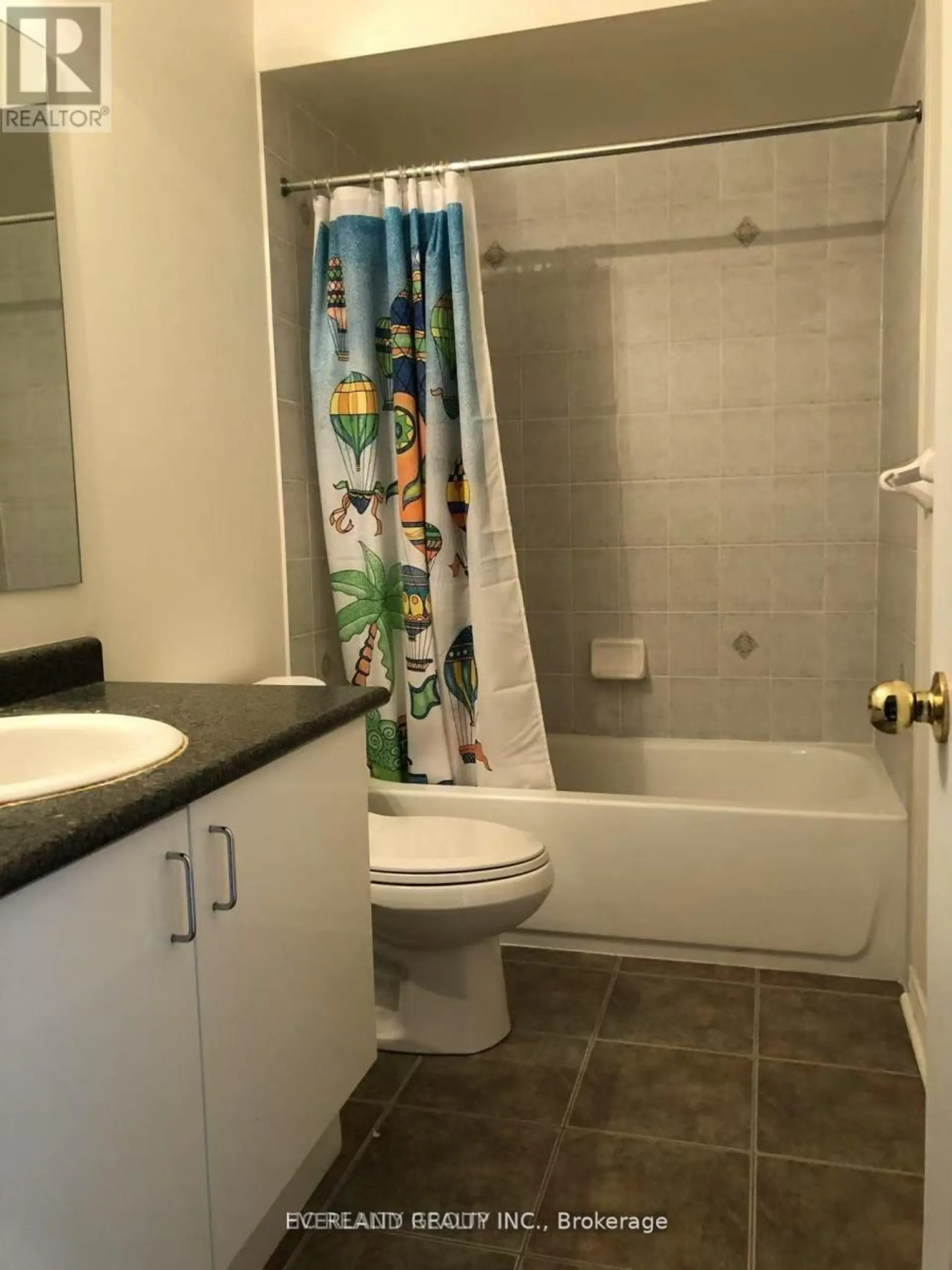 32 WHEELWRIGHT DRIVE - Image 8