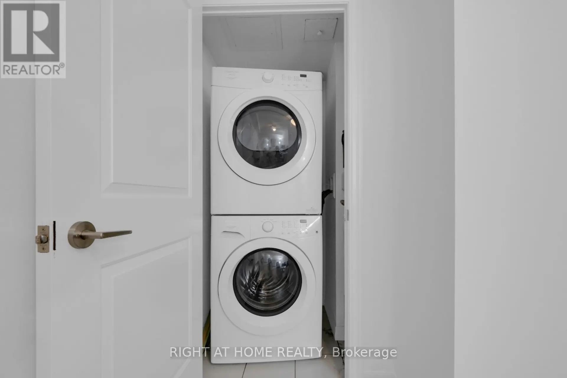 #3801 2015 SHEPPARD AVENUE - Image 12