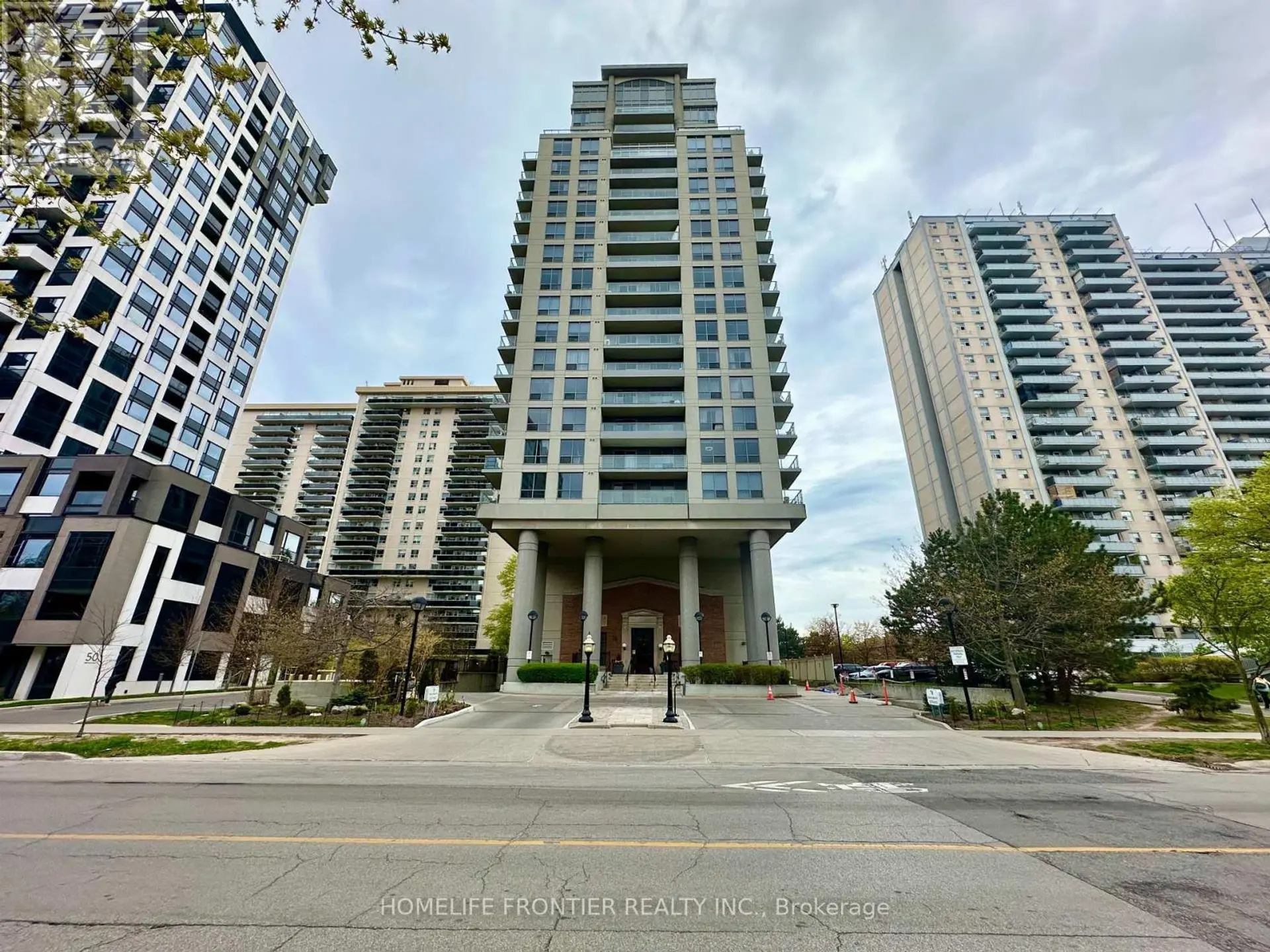 #1304 70 HIGH PARK AVENUE - Image 1