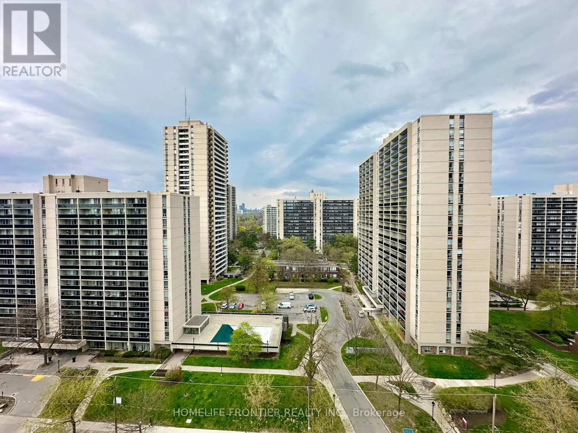 #1304 70 HIGH PARK AVENUE - Image 12