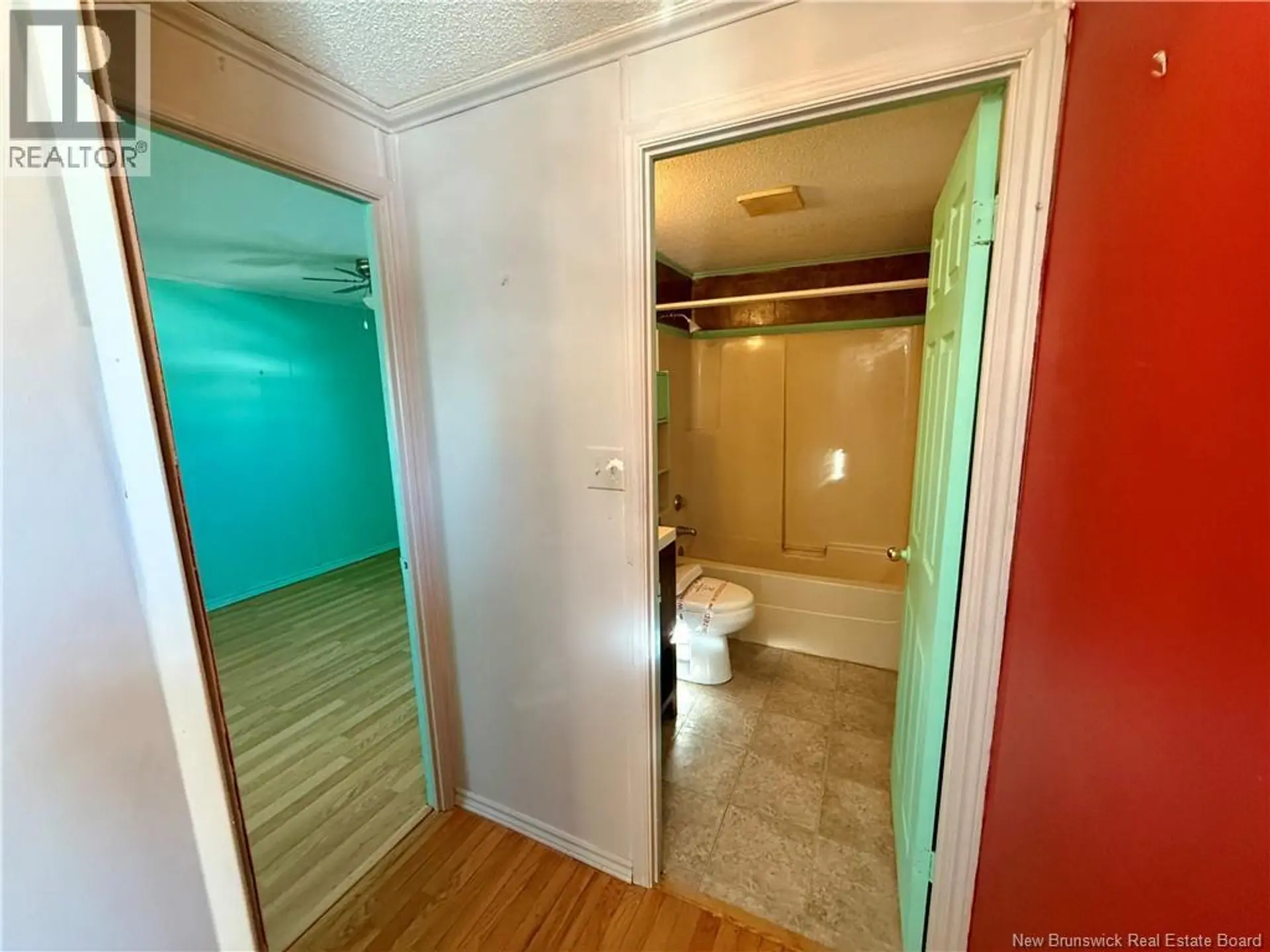 11 Geneva Street - Image 12
