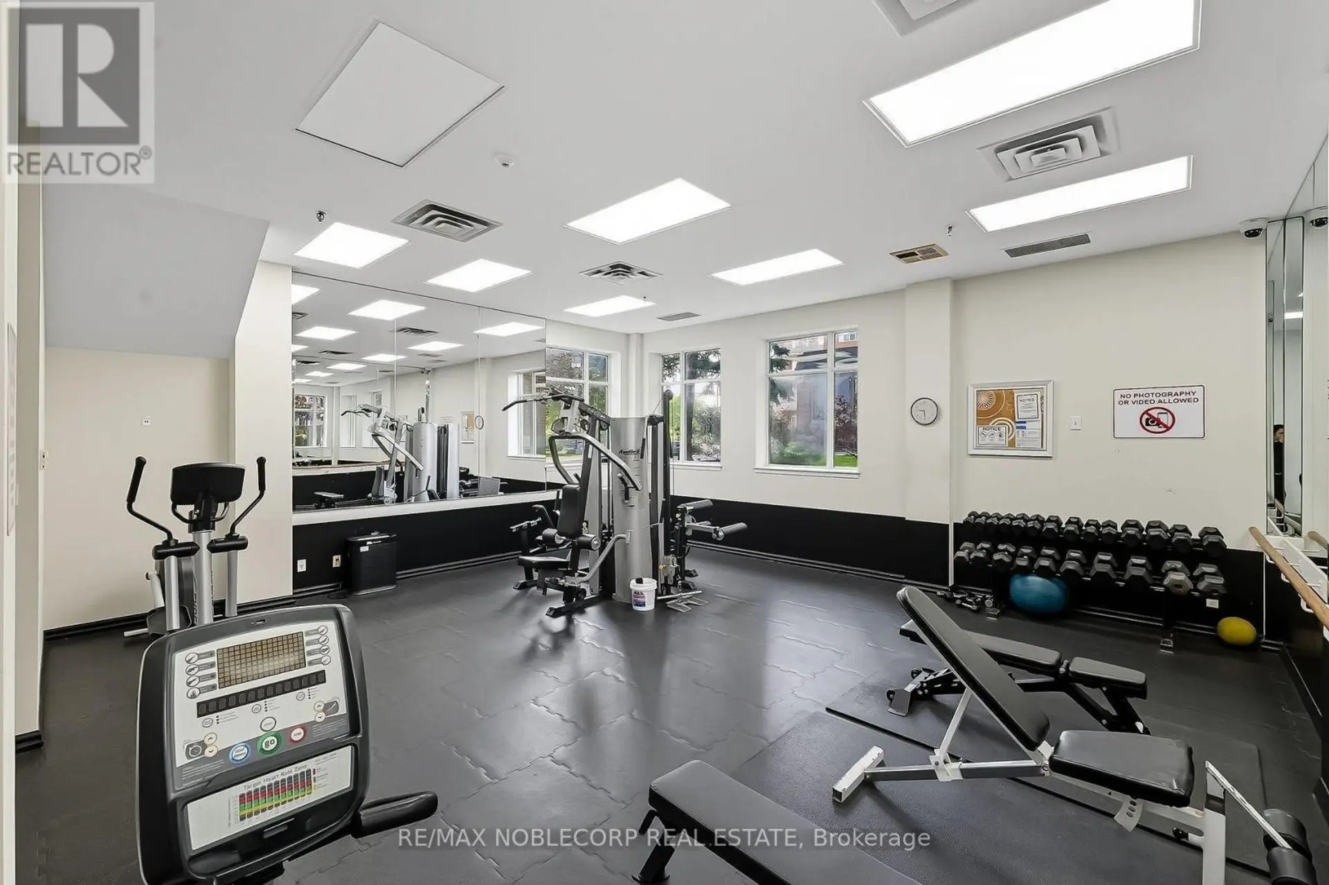 #1603 400 MCLEVIN AVENUE - Image 4