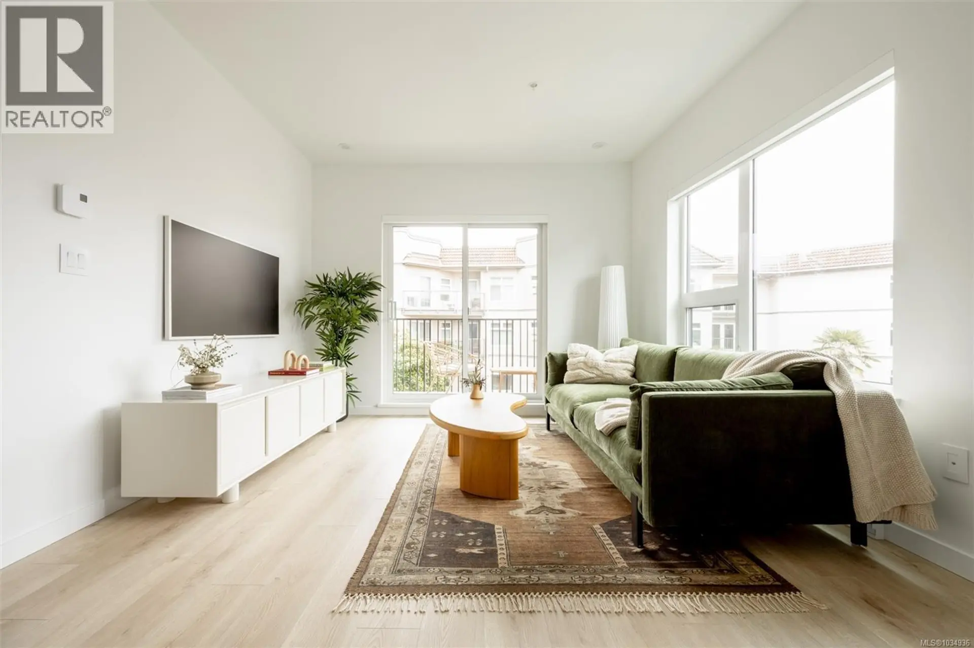 #205 1075 Tillicum Rd - Image 7