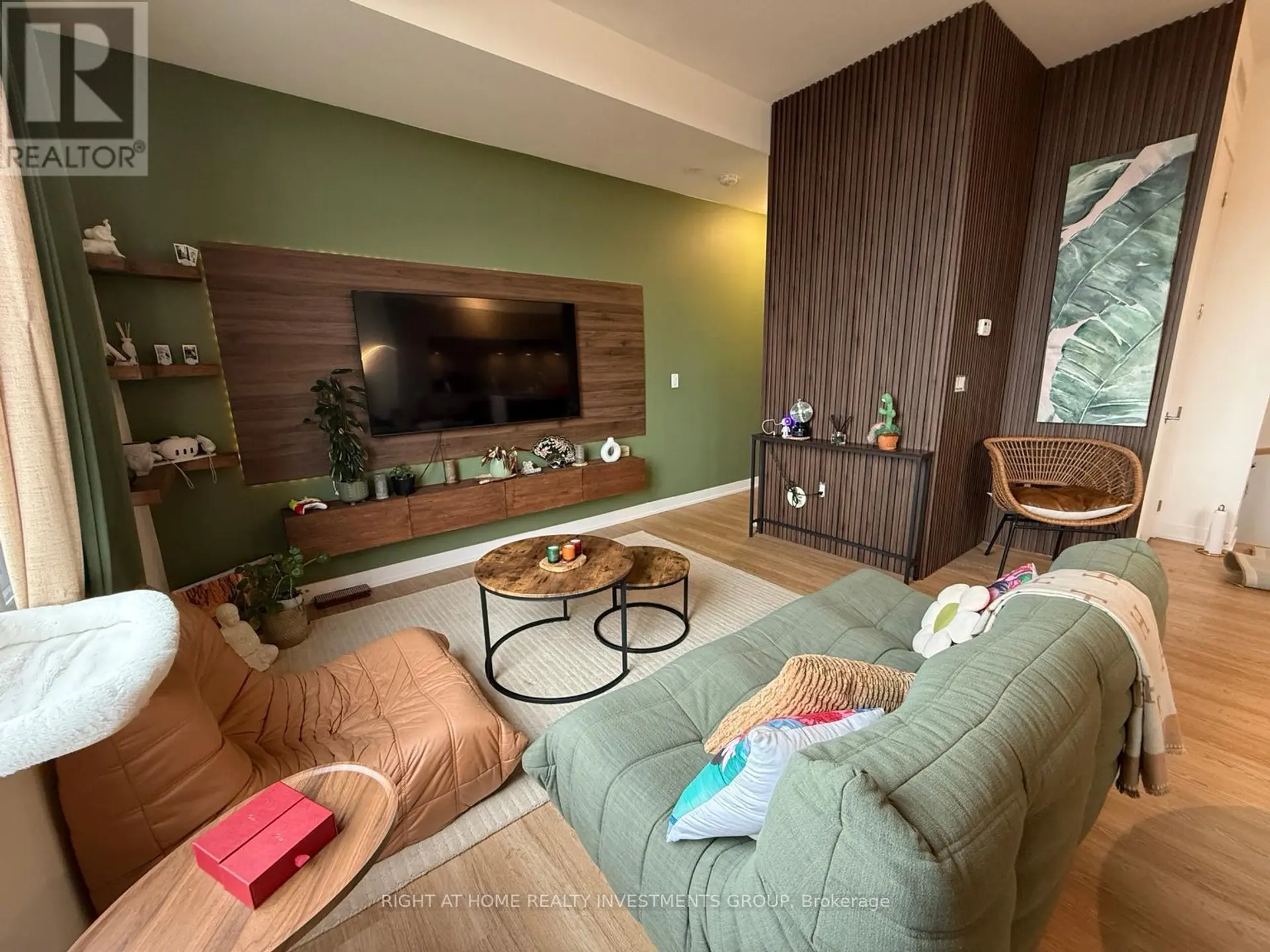#714 5 STECKLEY HOUSE LANE - Image 3