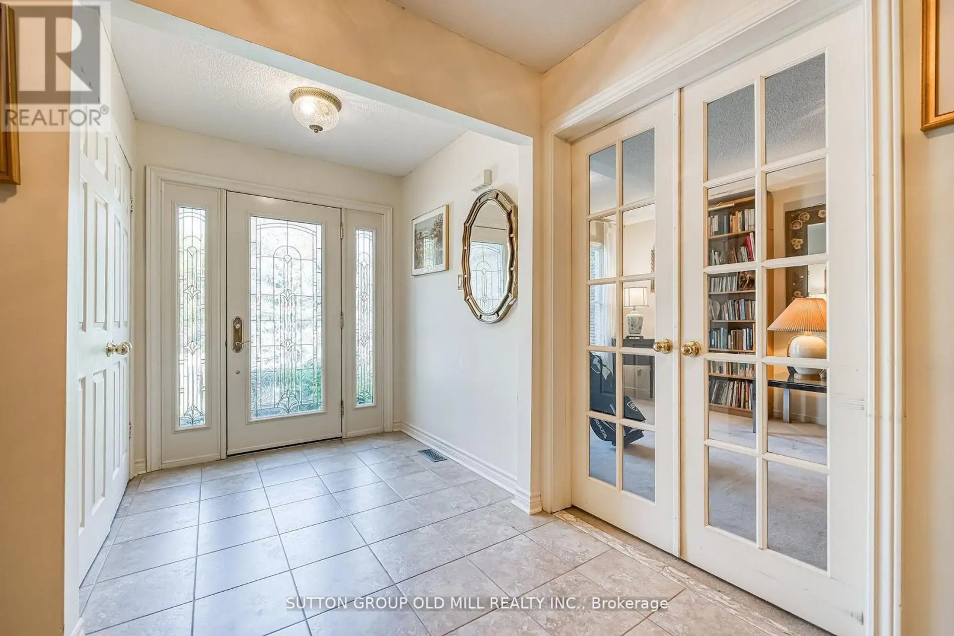 267 AURORA HEIGHTS DRIVE - Image 2