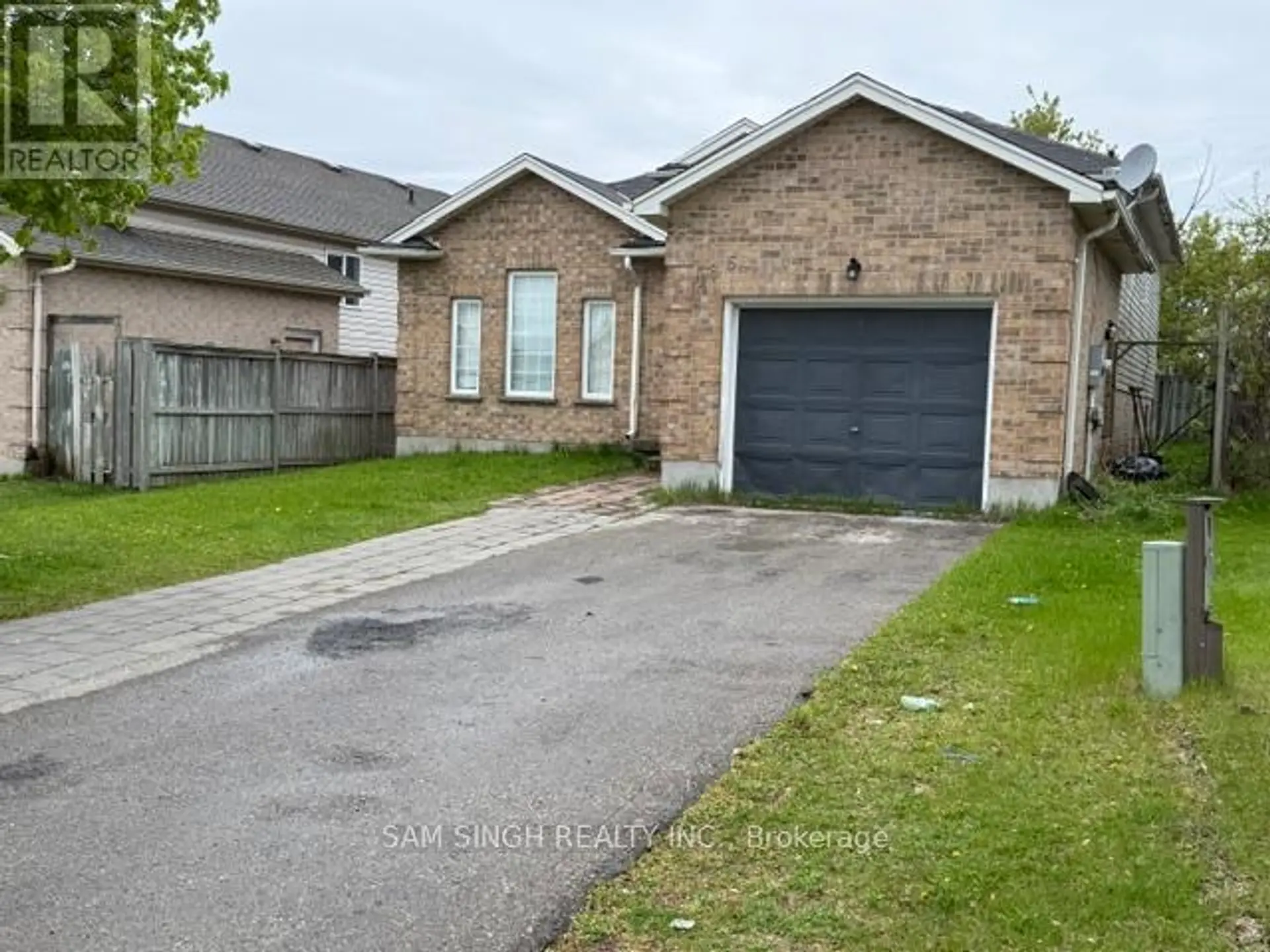 185 THURMAN CIRCLE - Image 6