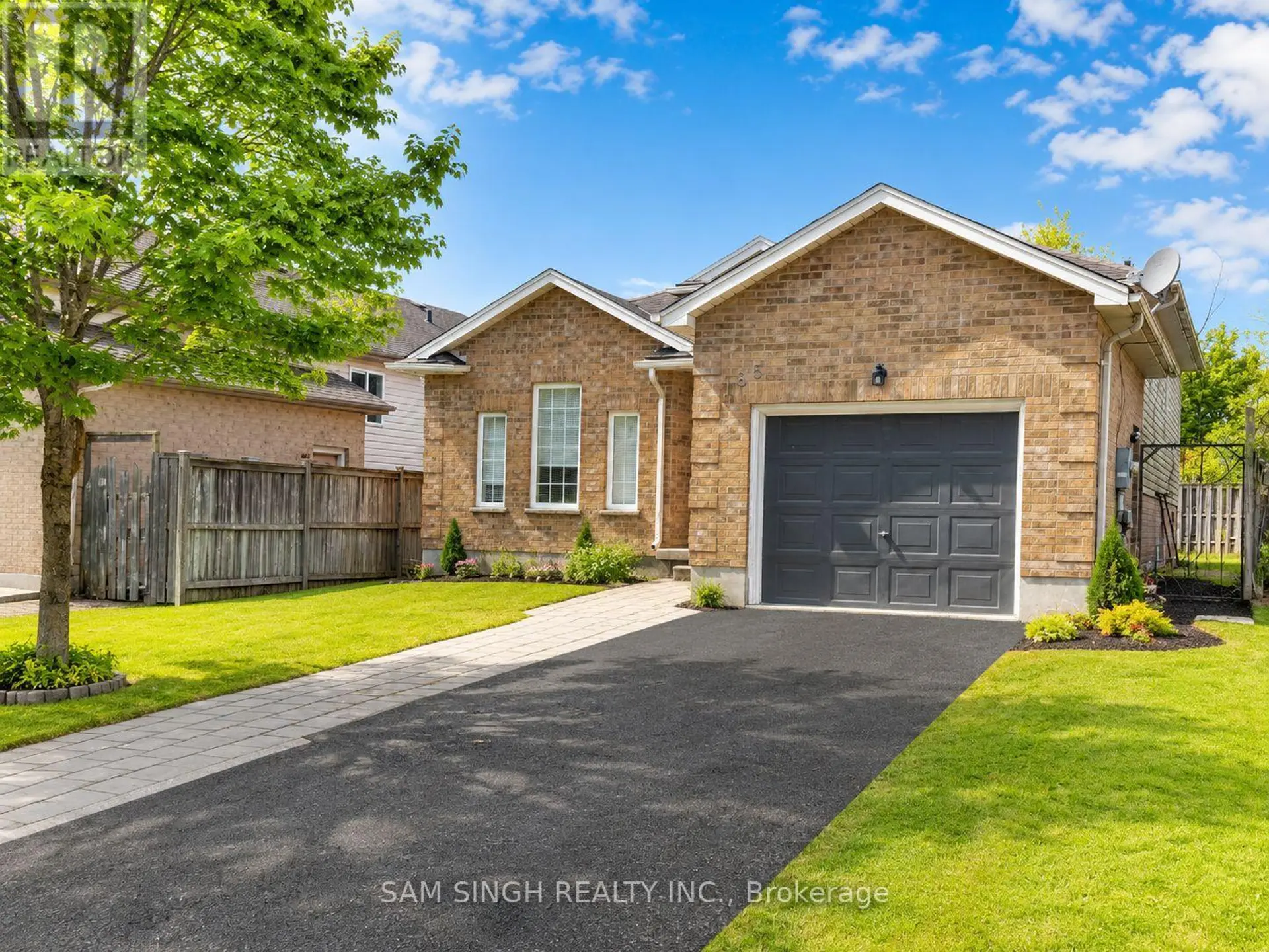 185 THURMAN CIRCLE - Image 1
