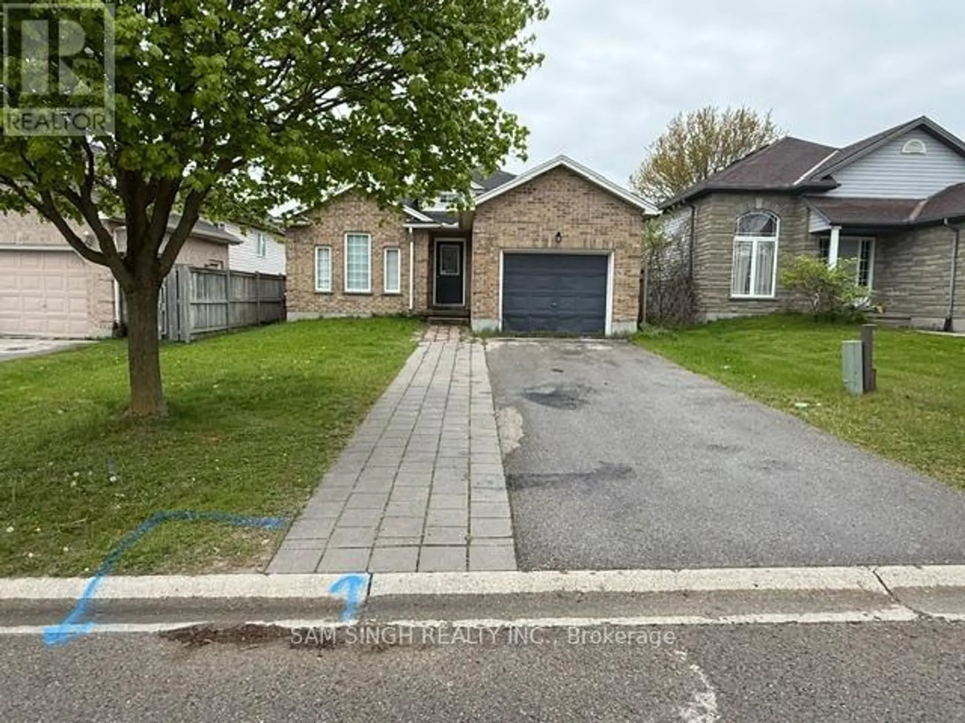 185 THURMAN CIRCLE - Image 2
