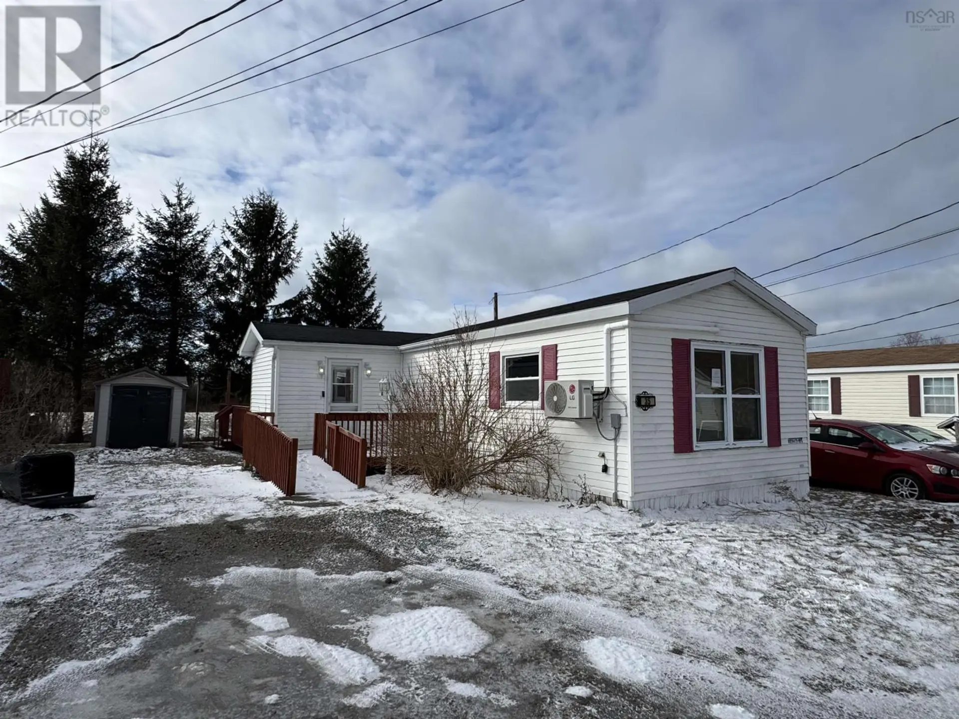 35 Third Street - Image 1