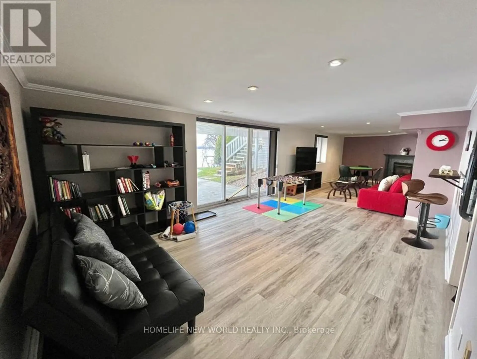 159 BALL POINT ROAD - Image 16