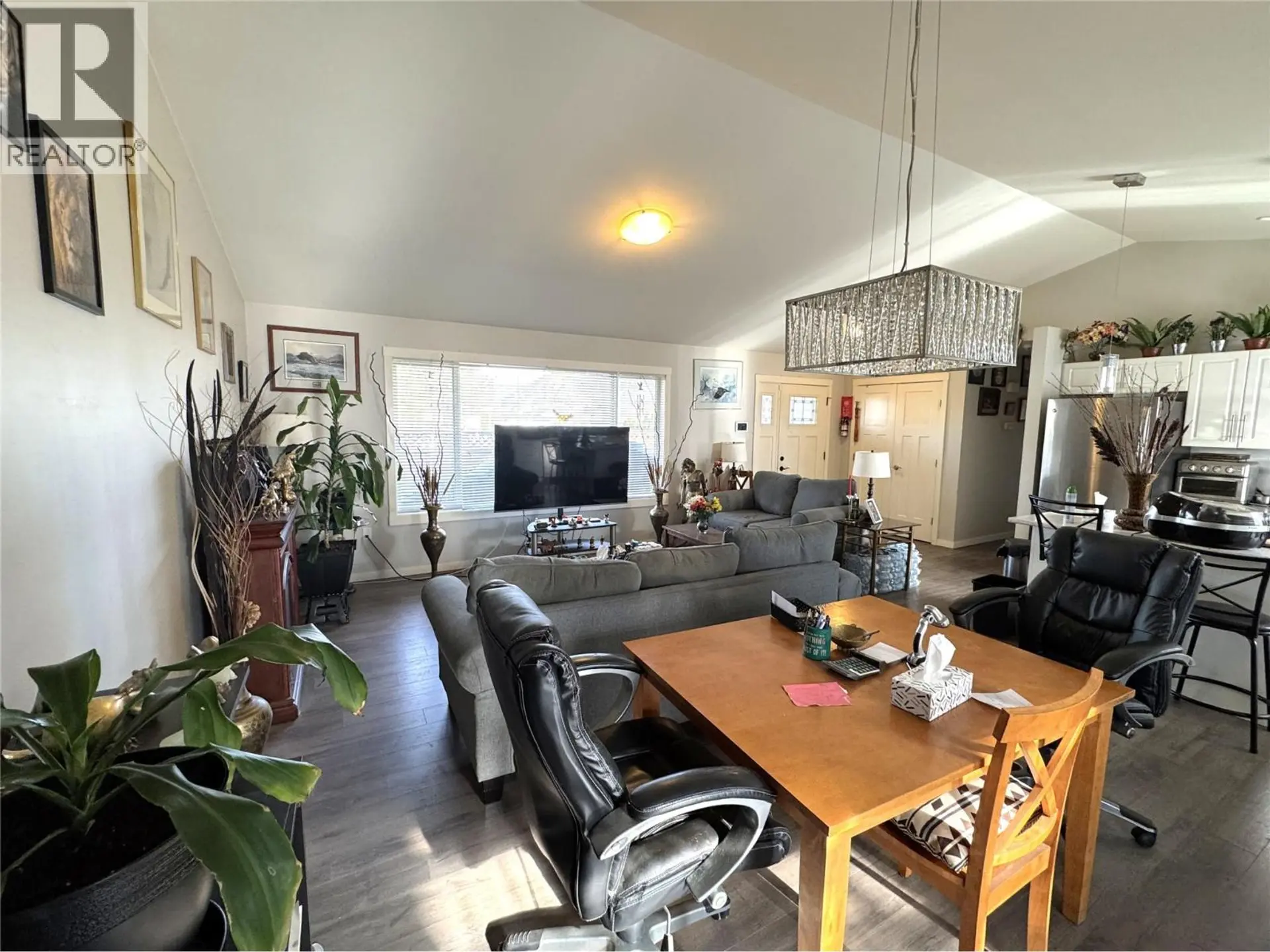 2402 COLDWATER Avenue - Image 7