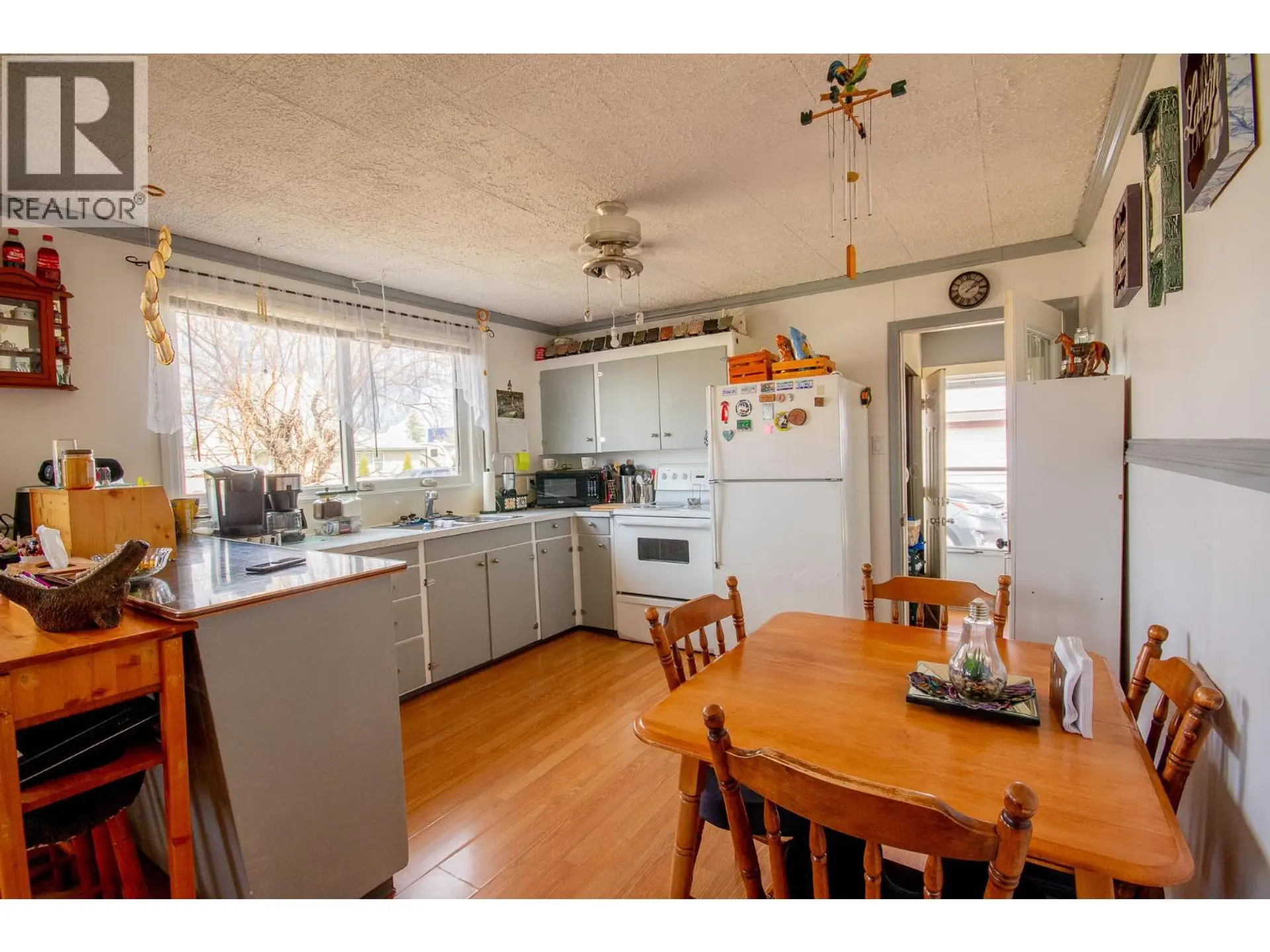 1217 115 Avenue - Image 2