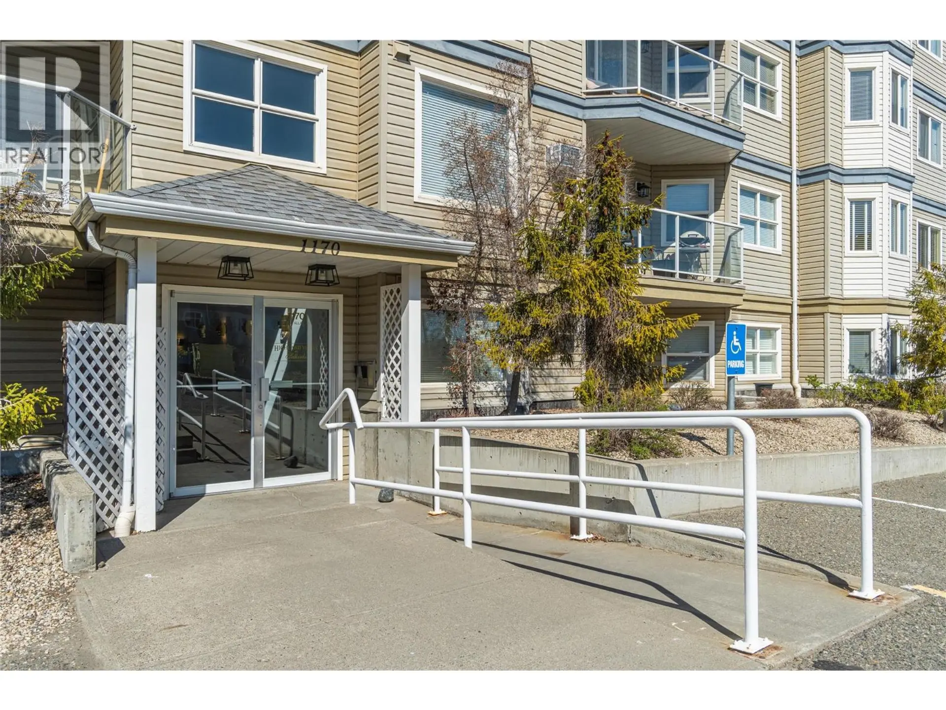 #411 1170 HUGH ALLAN Drive - Image 4