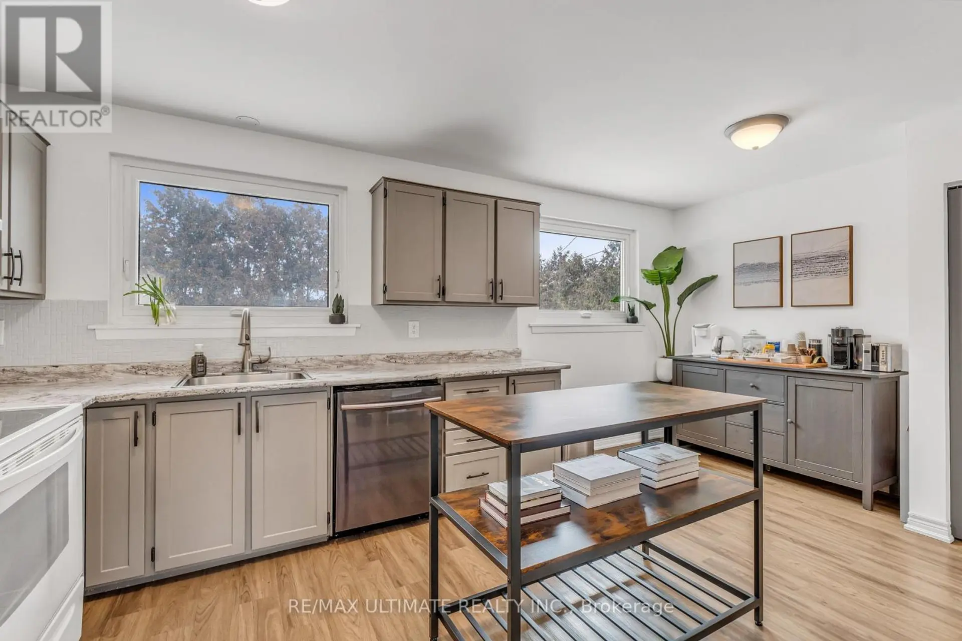 37 BANBURY COURT - Image 6