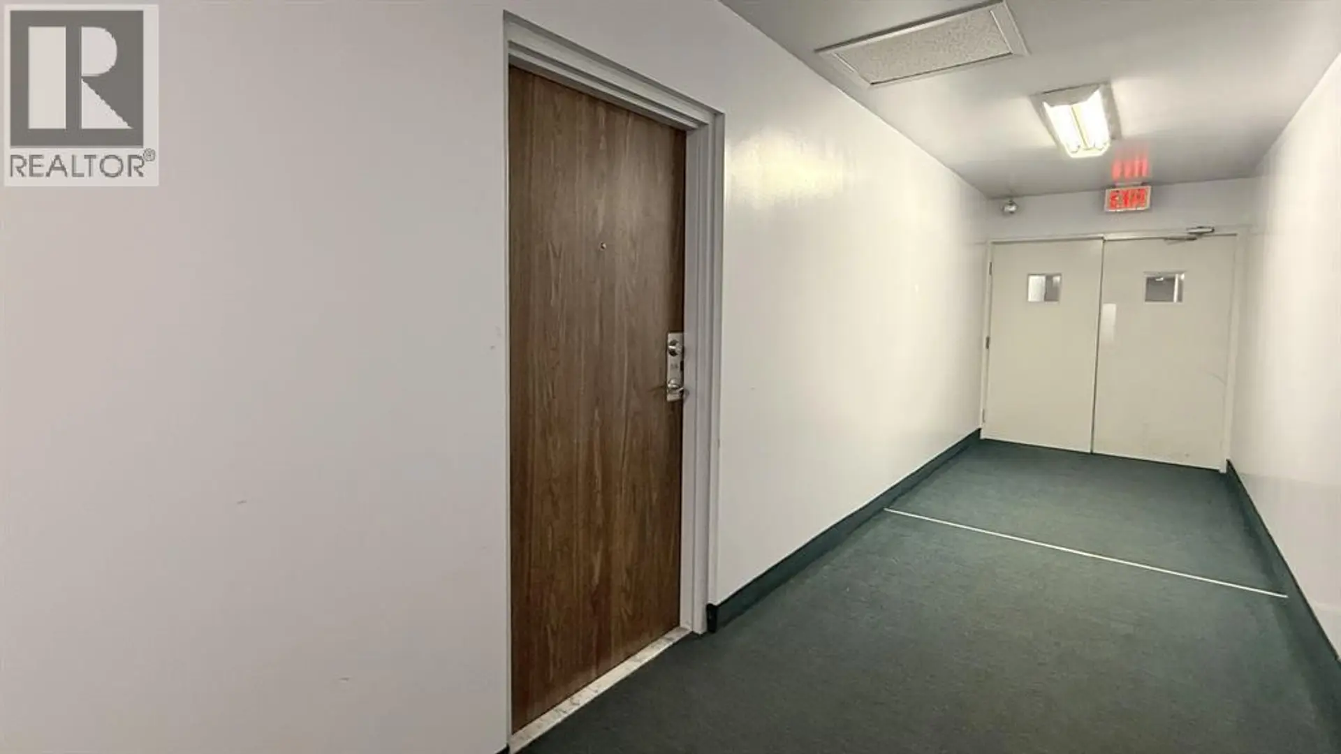 #304 3355 SANDWICH STREET - Image 18