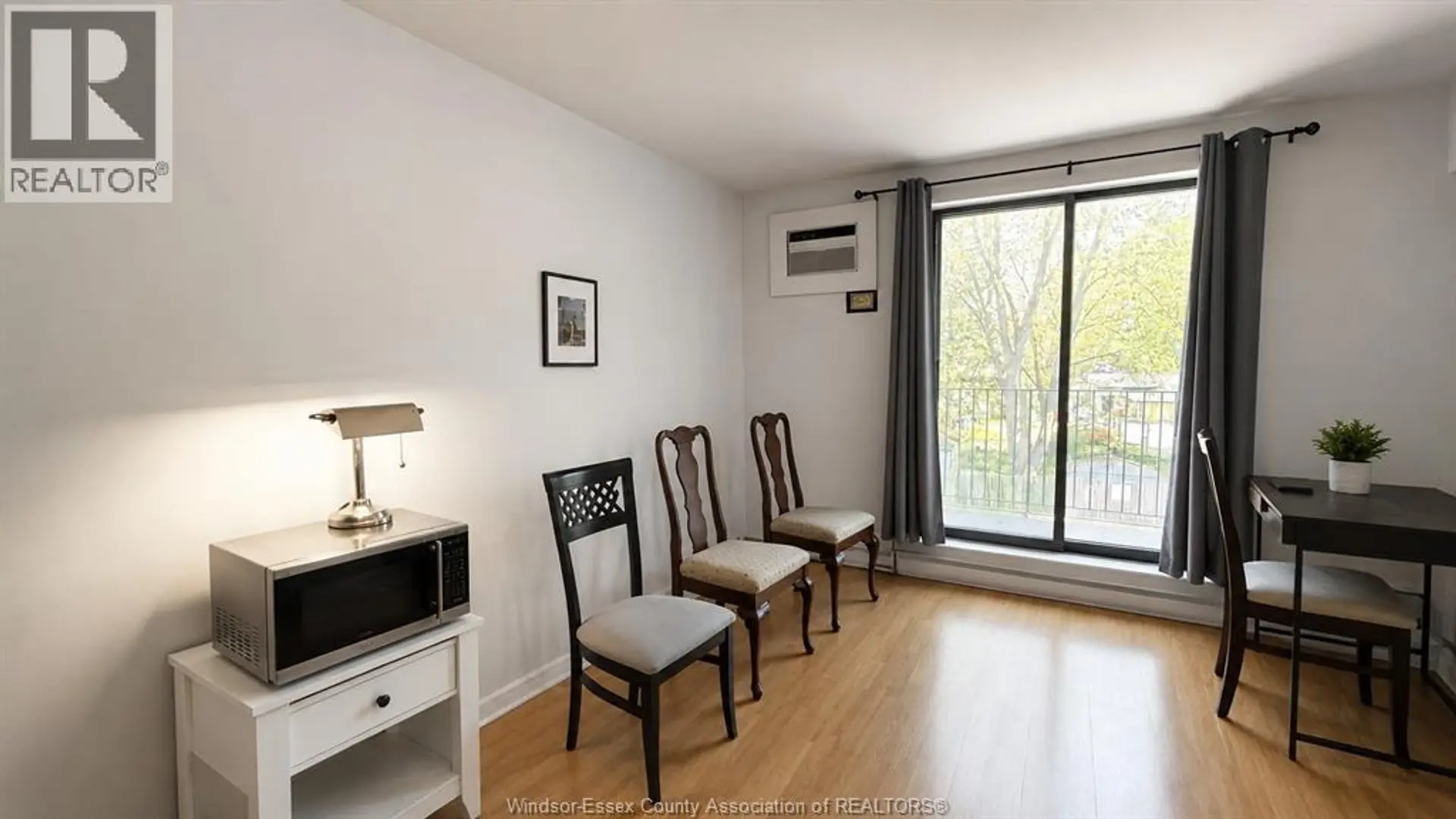 #304 3355 SANDWICH STREET - Image 5