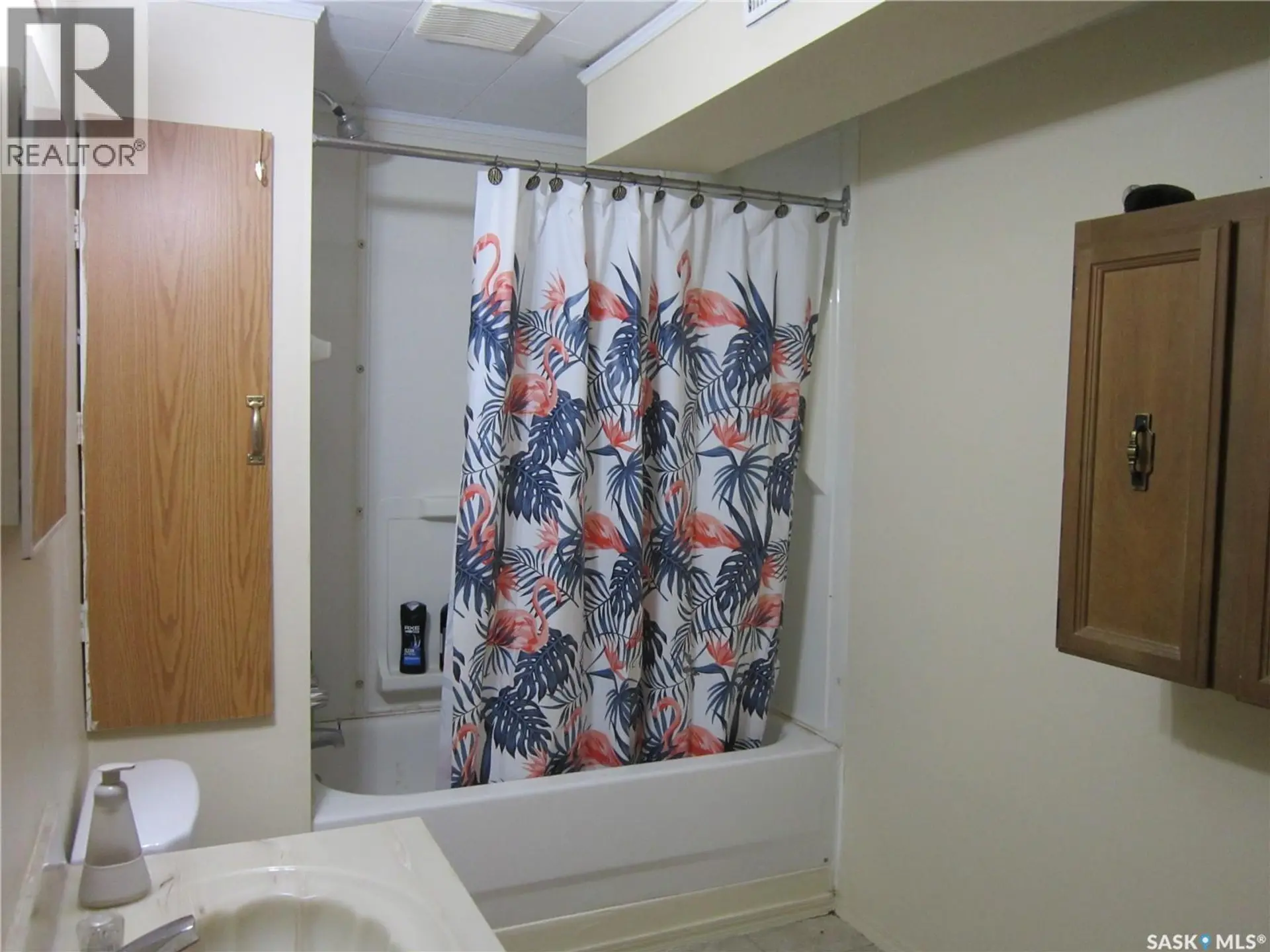 552 6th STREET E - Image 11