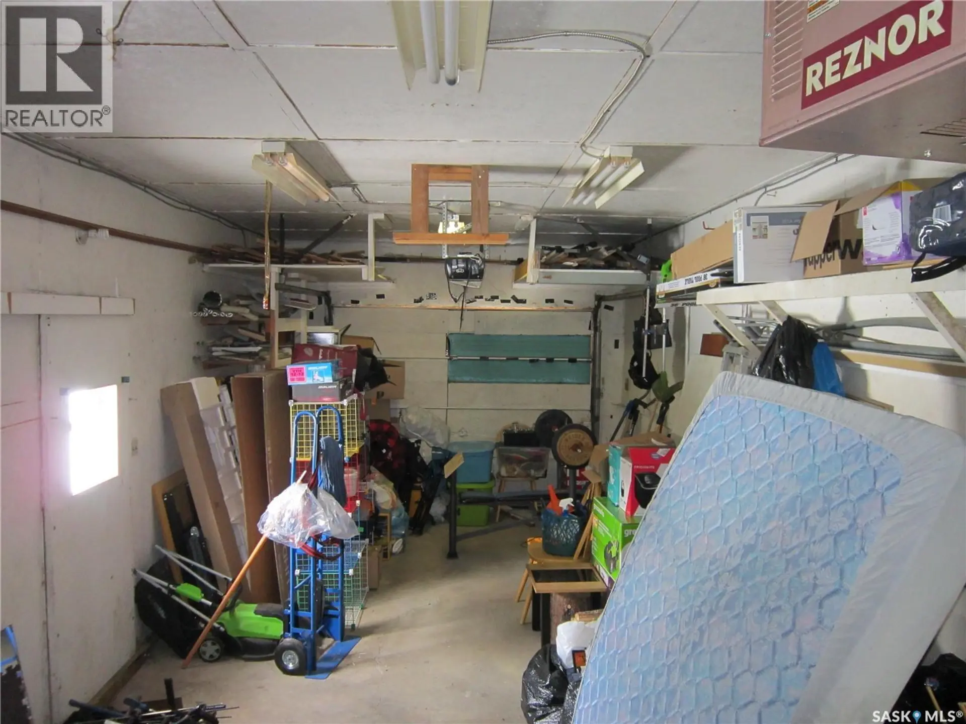 552 6th STREET E - Image 14