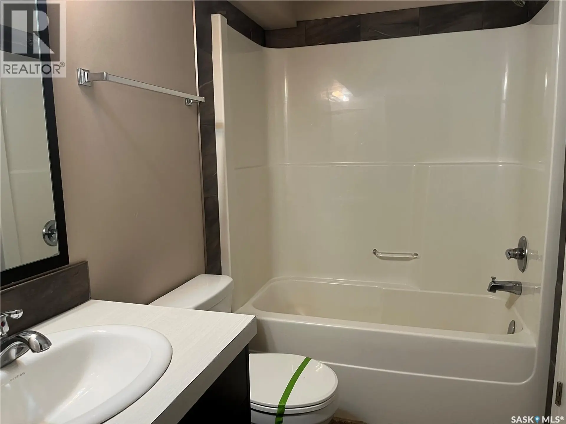 #67 5612 Gordon ROAD - Image 5