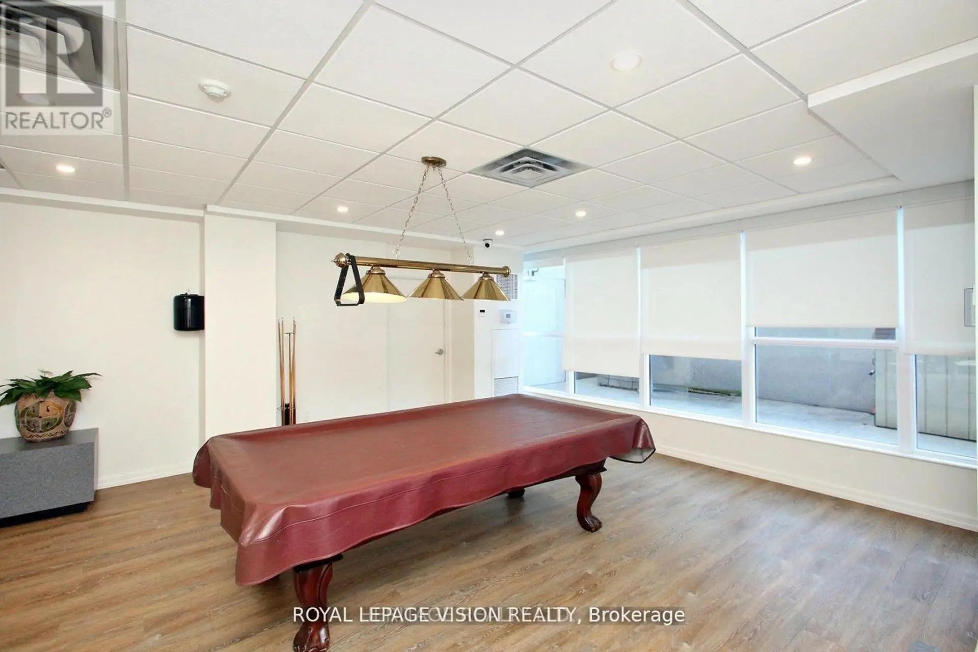 #106 3231 EGLINTON AVENUE E - Image 3