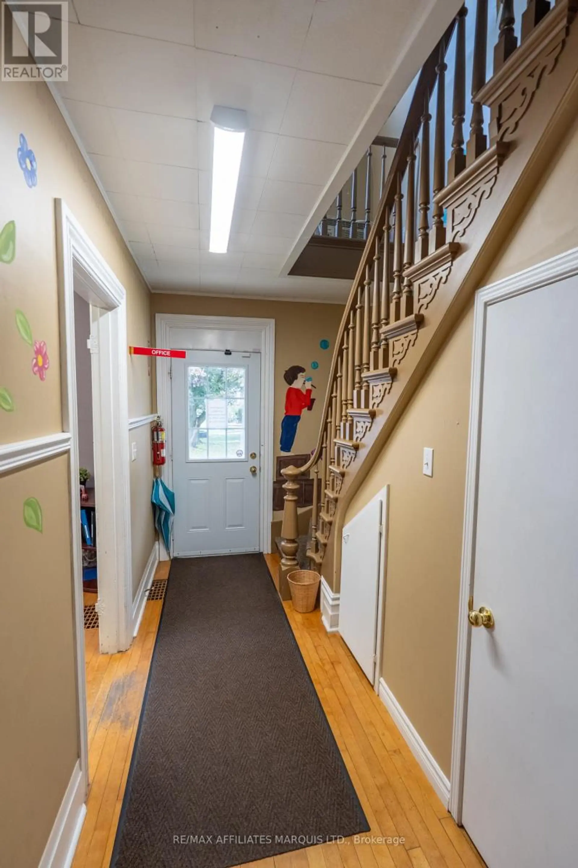 101 THIRD STREET W - Image 8